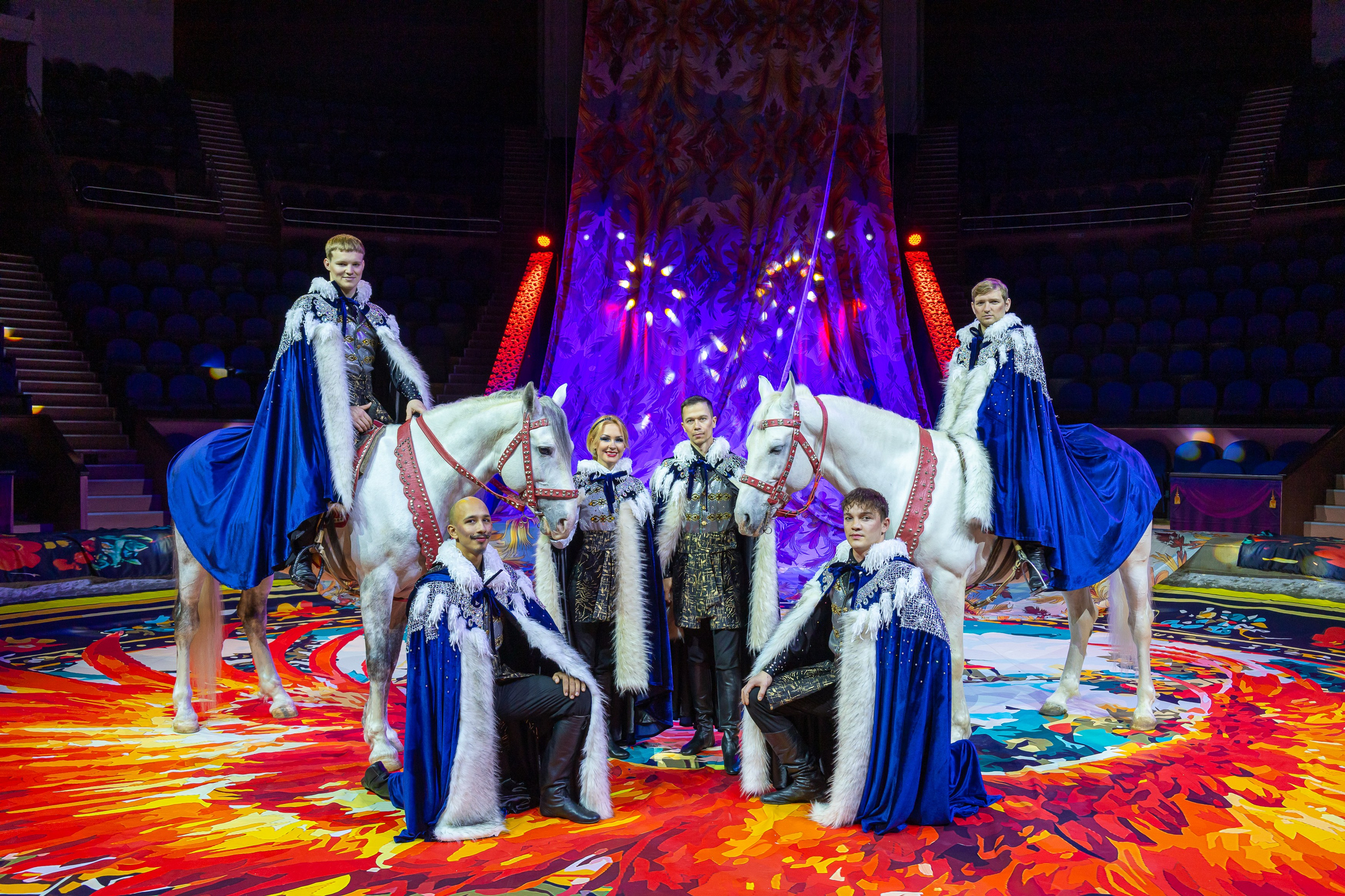 Цирк Жар Птица. Афиша. Семейный и Свадебный фотограф в Сочи