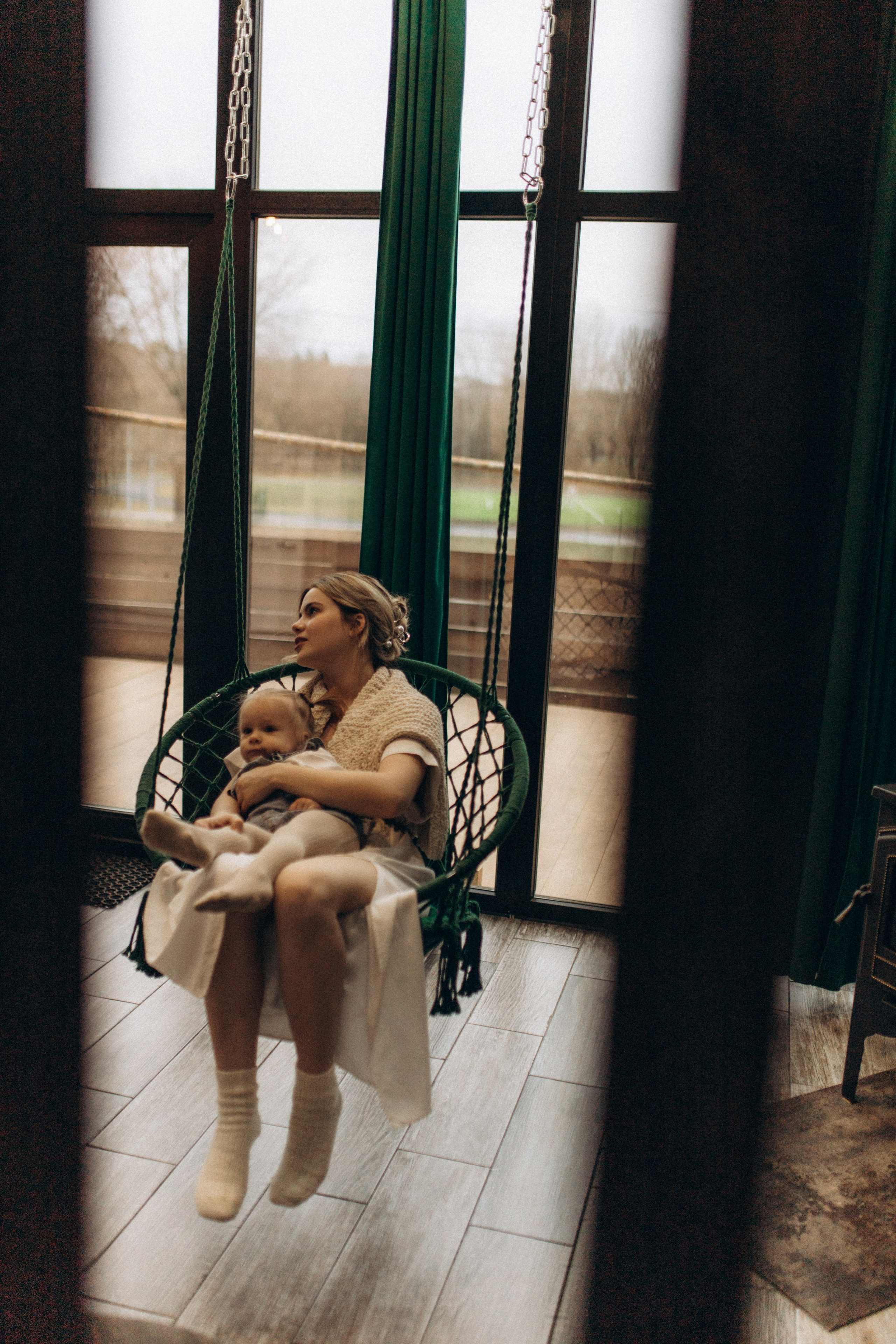 Алиса и мама. Семейный фотограф Губкин/Старый Оскол