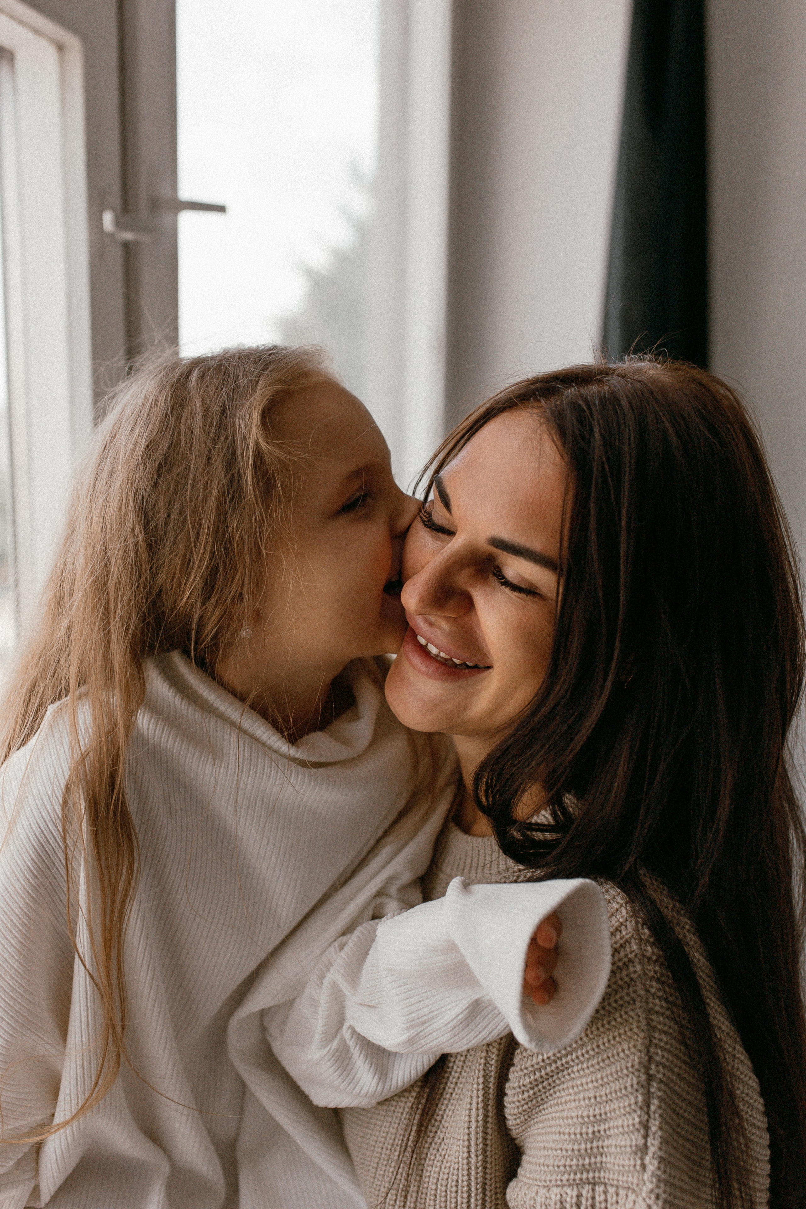 Есения и мама. Семейный фотограф Губкин/Старый Оскол
