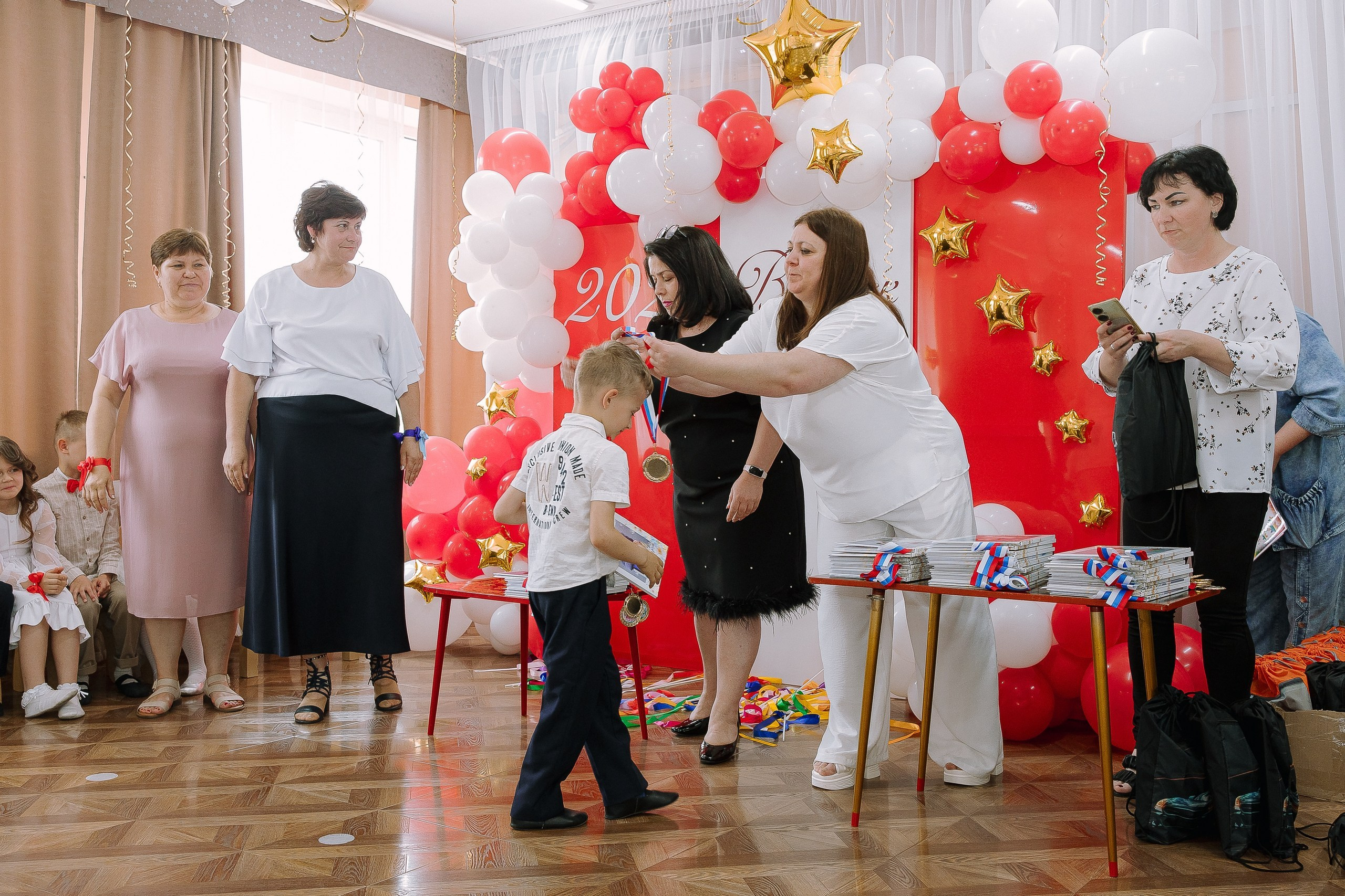 Выпускной в ДС 26. Выпускные альбомы Натальи Бутко: Новороссийск, Анапа, Геленджик