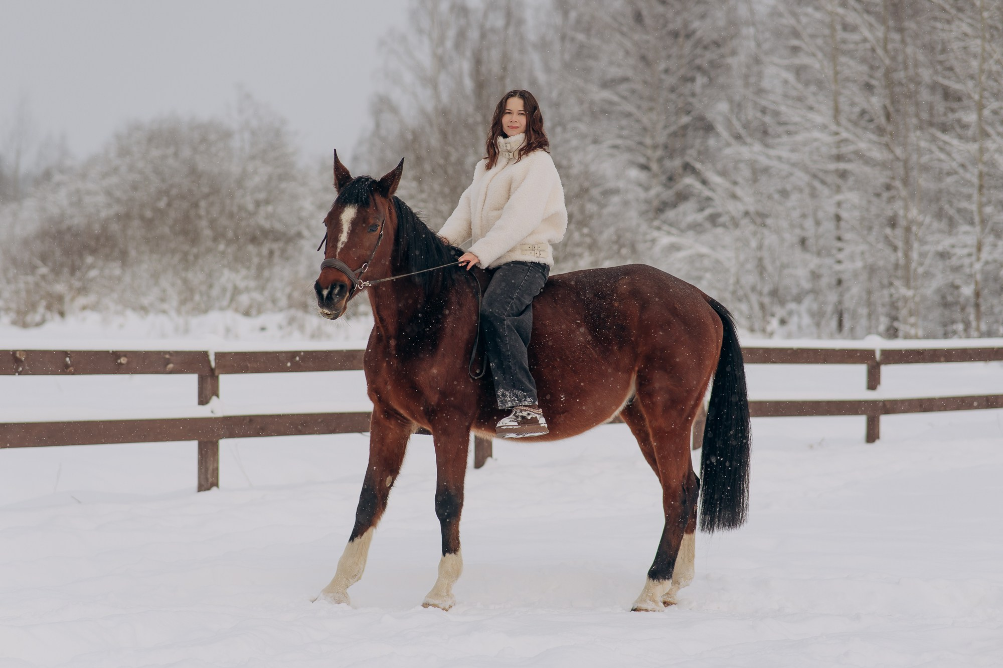 Фотосессия девушки с лошадью. Свадебный и репортажный фотограф в Ярославле Евгений Сальников