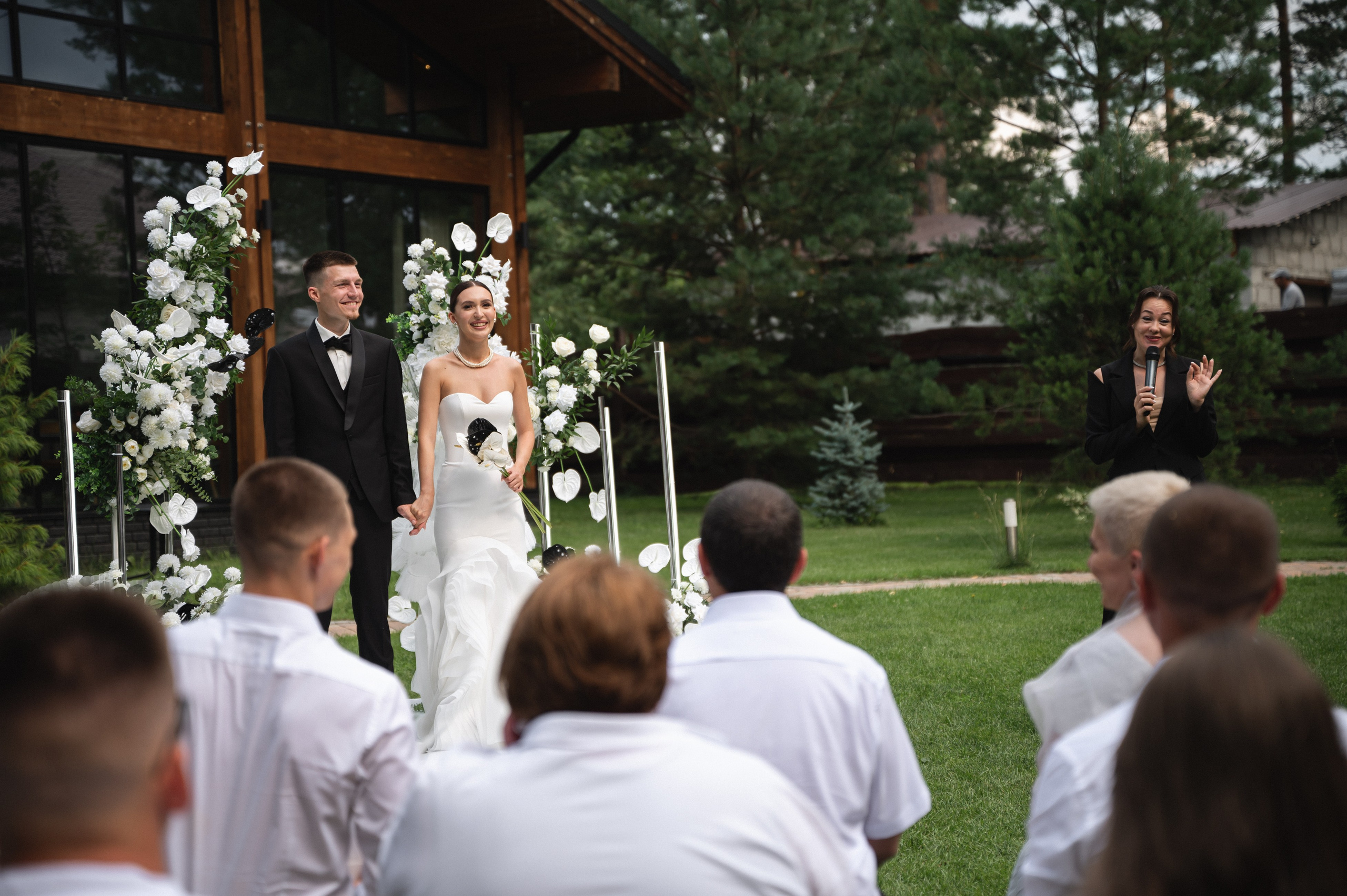 Артём и Софья, Lesnoy Village. Свадебный фотограф Наталья Доронина
