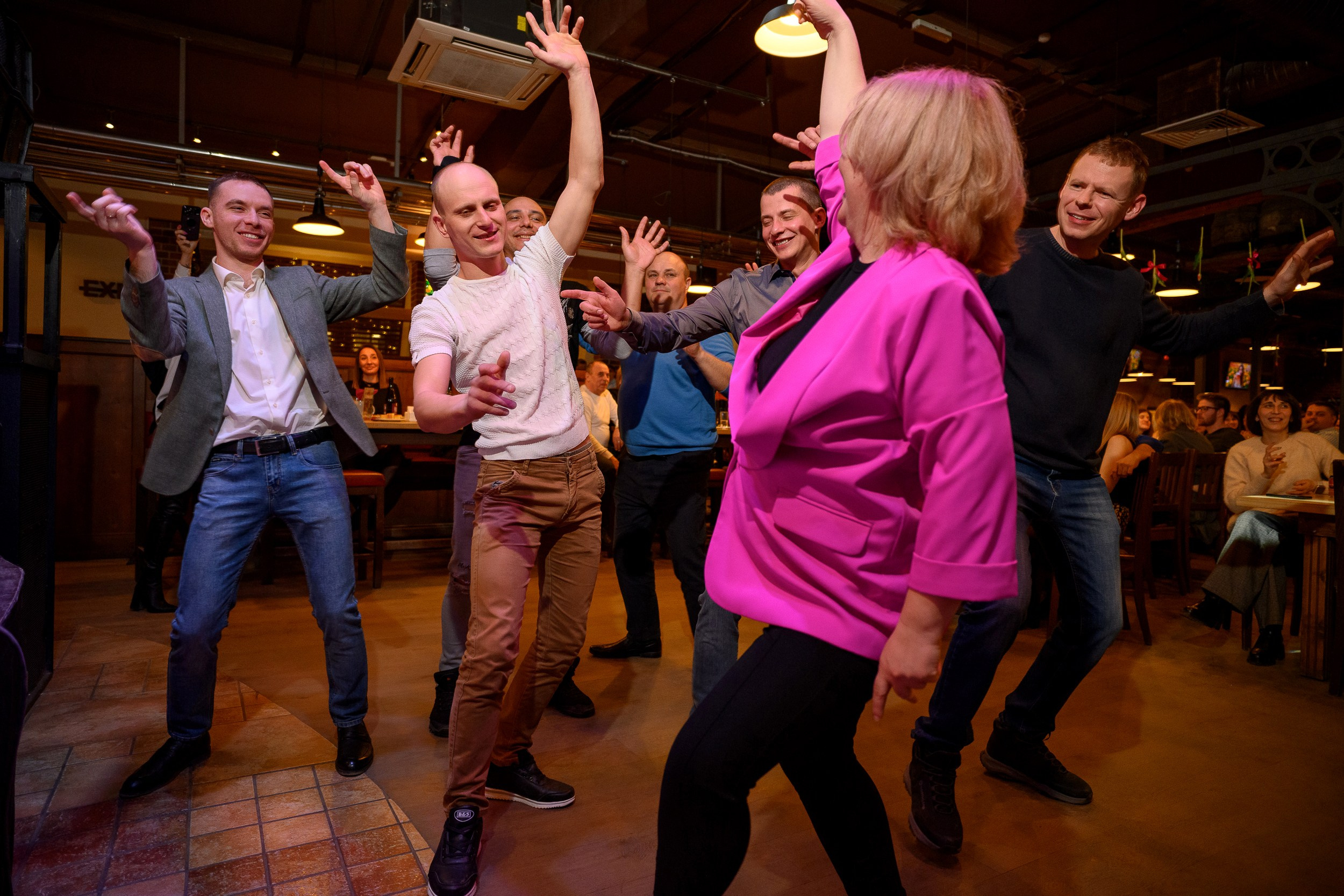 8Марта_МаксБрой. Фотограф Александр Данилов