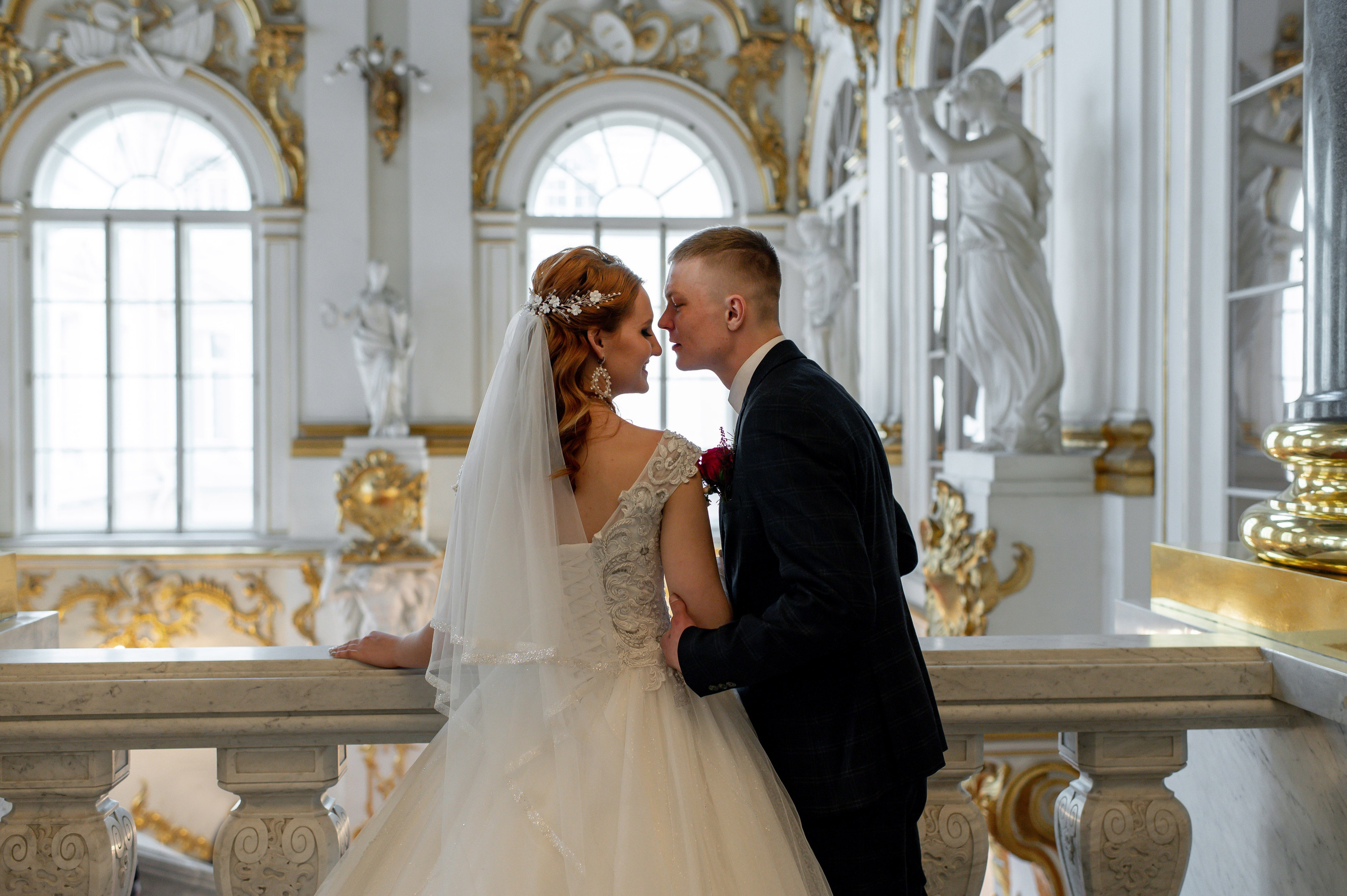 Екатерина и Алексей (свадебная фотосессия в Эрмитаже и Первом Дворце Бракосочетания на Английской набережной 28). Портретный, семейный и свадебный фотограф в Санкт-Петербурге и в Пушкине Ширяев Денис