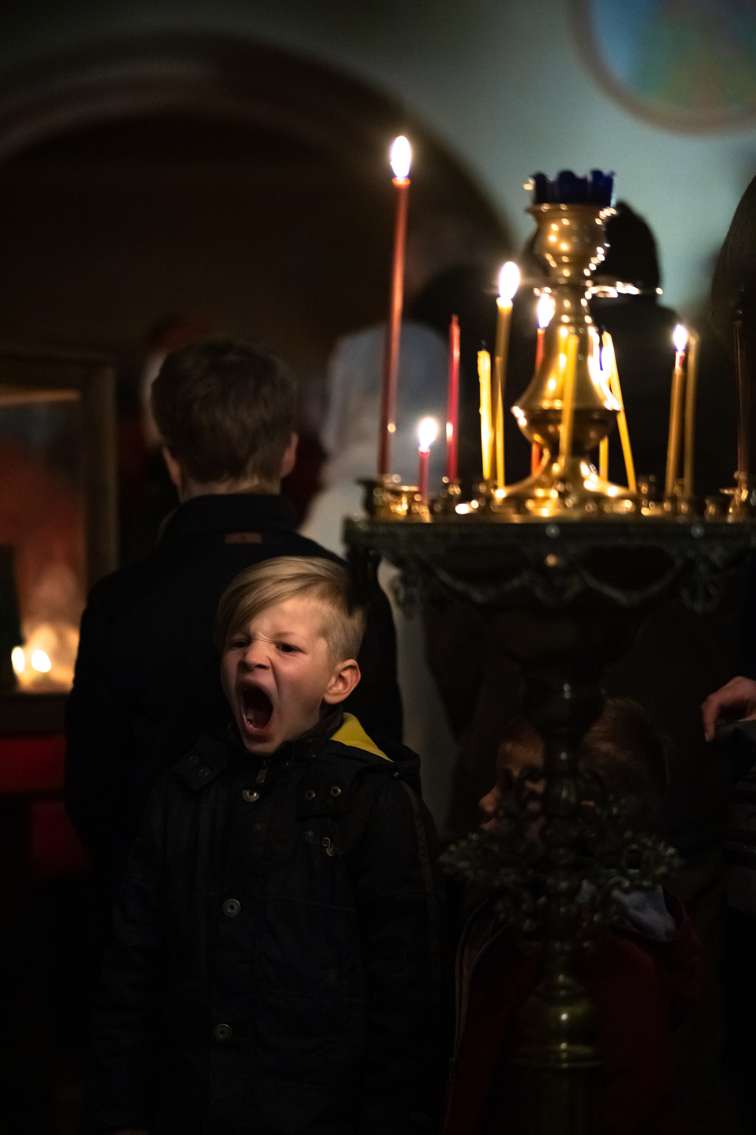 Фотосъемка в храме. Пасха 2023 г. город Таруса. Репортажный фотограф, Москва, Закат