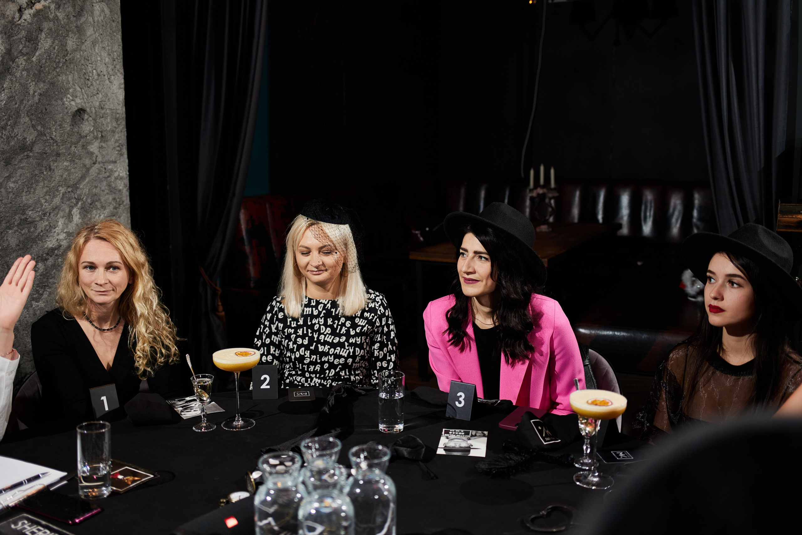 Клубные. Свадебная, репортажная фотосъемка и видеосъемка в Минске. Илья и Юлия Ширмановы. Фотограф | Видеограф | Минск