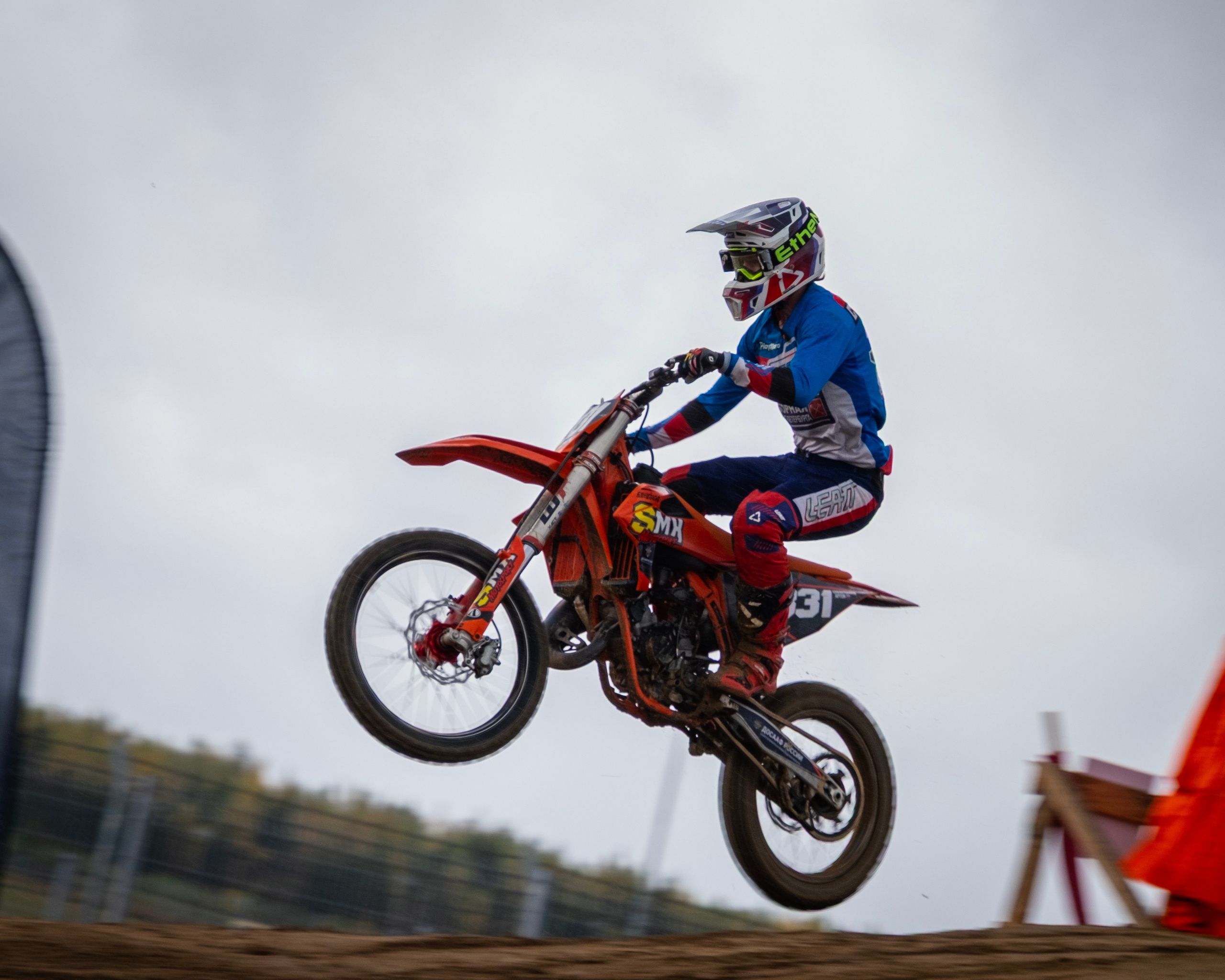 Мотокросс (Игора Драйв). Автомобильные фотографии и рисунки в Санкт-Петербурги Пашков Дмитрий