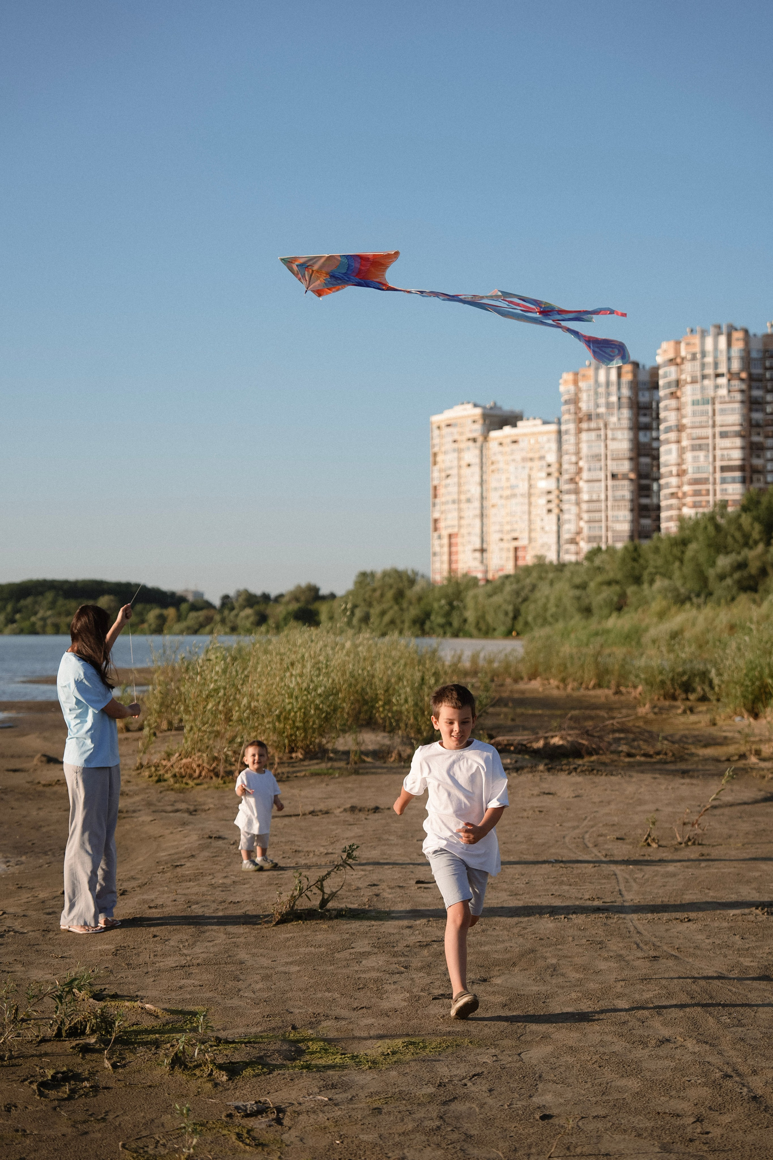 Семейная съёмка на закате. Фотограф с психологическим образованием