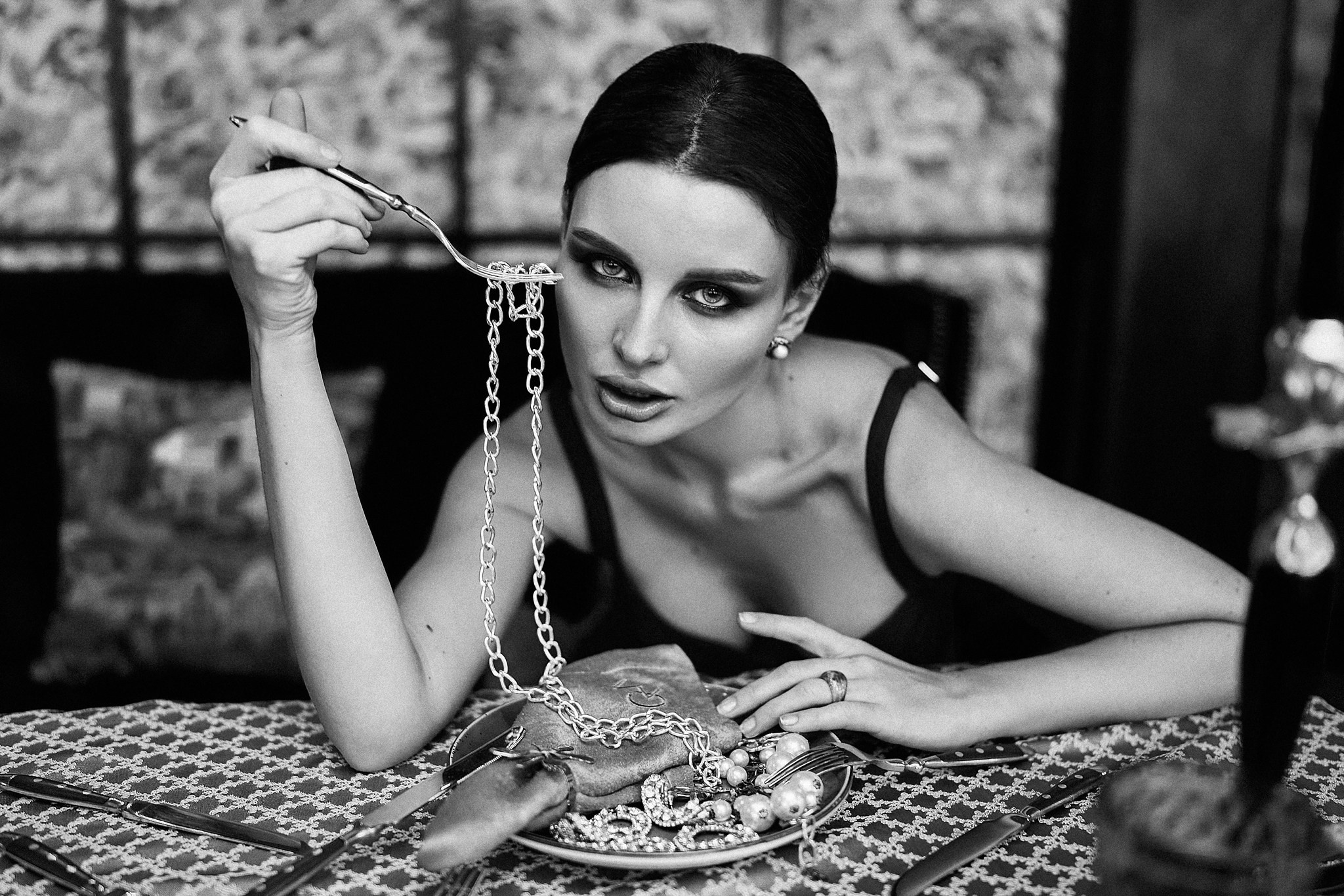 ЧБ фотограф в Сагкт-Петербурге. Портретный и Фэшн фотограф в Санкт-Петербурге. Иван Ковалёв