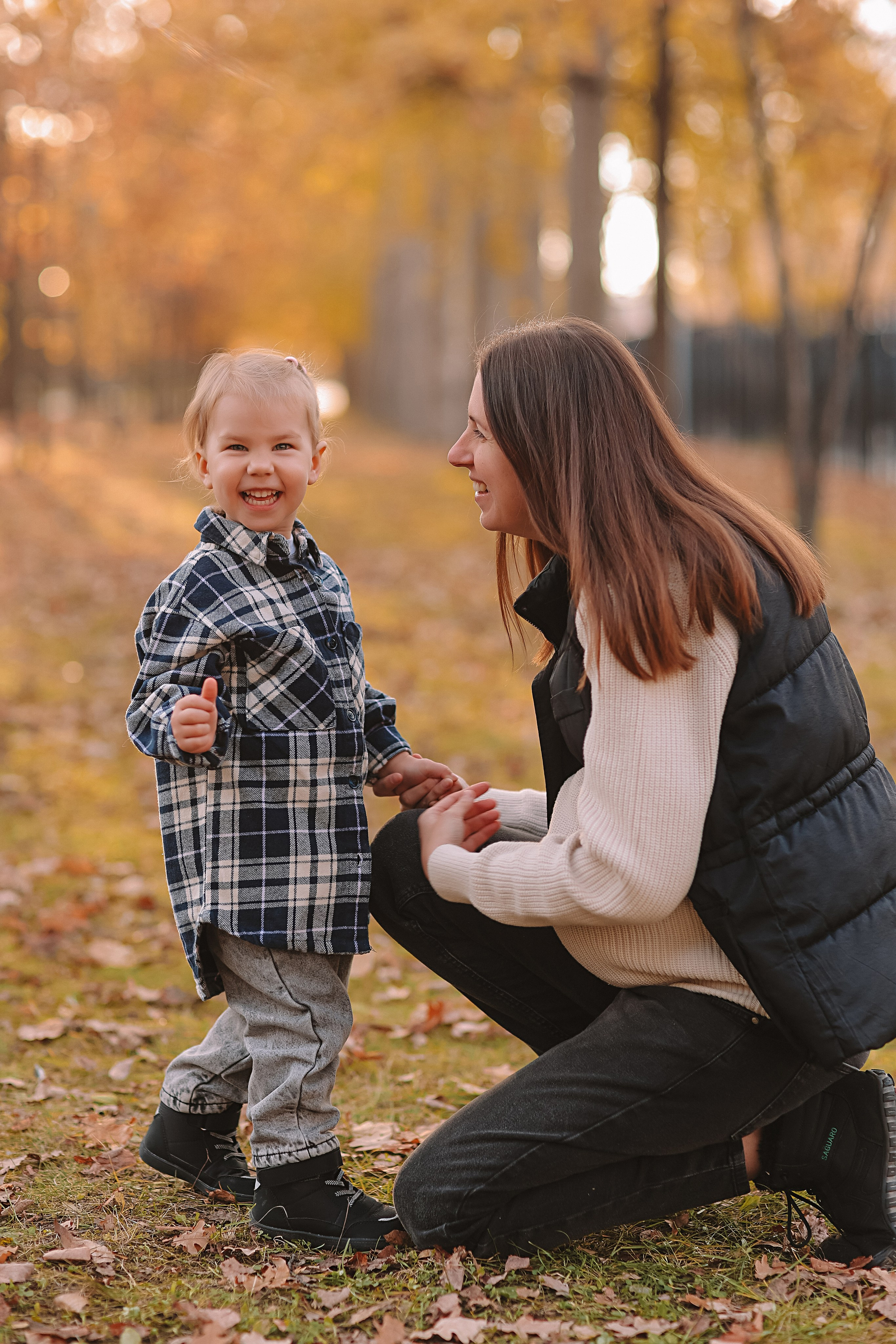Осень. Семейный фотограф Тюмень, фотограф на роды Салмина Мария