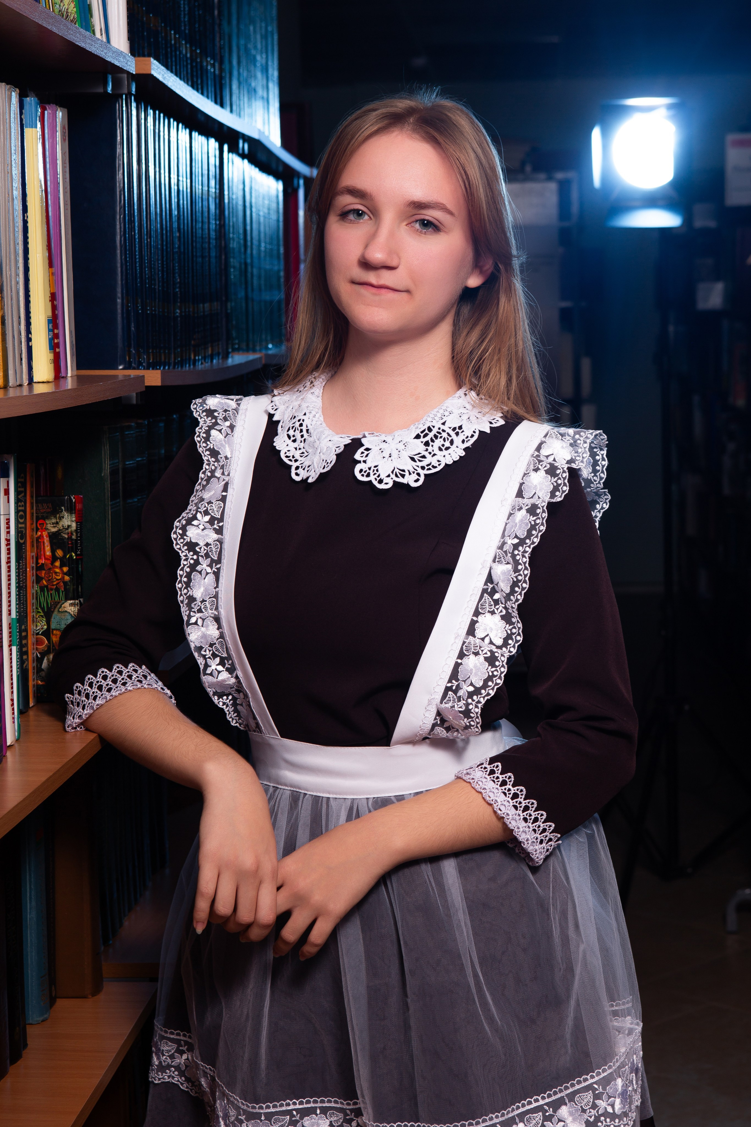 СЪЕМКА ПОРТРЕТОВ В БИБЛИОТЕКЕ ДЛЯ 11 КЛАССОВ-1. ТВОЙ АЛЬБОМ / ТВОИ ПРАВИЛА