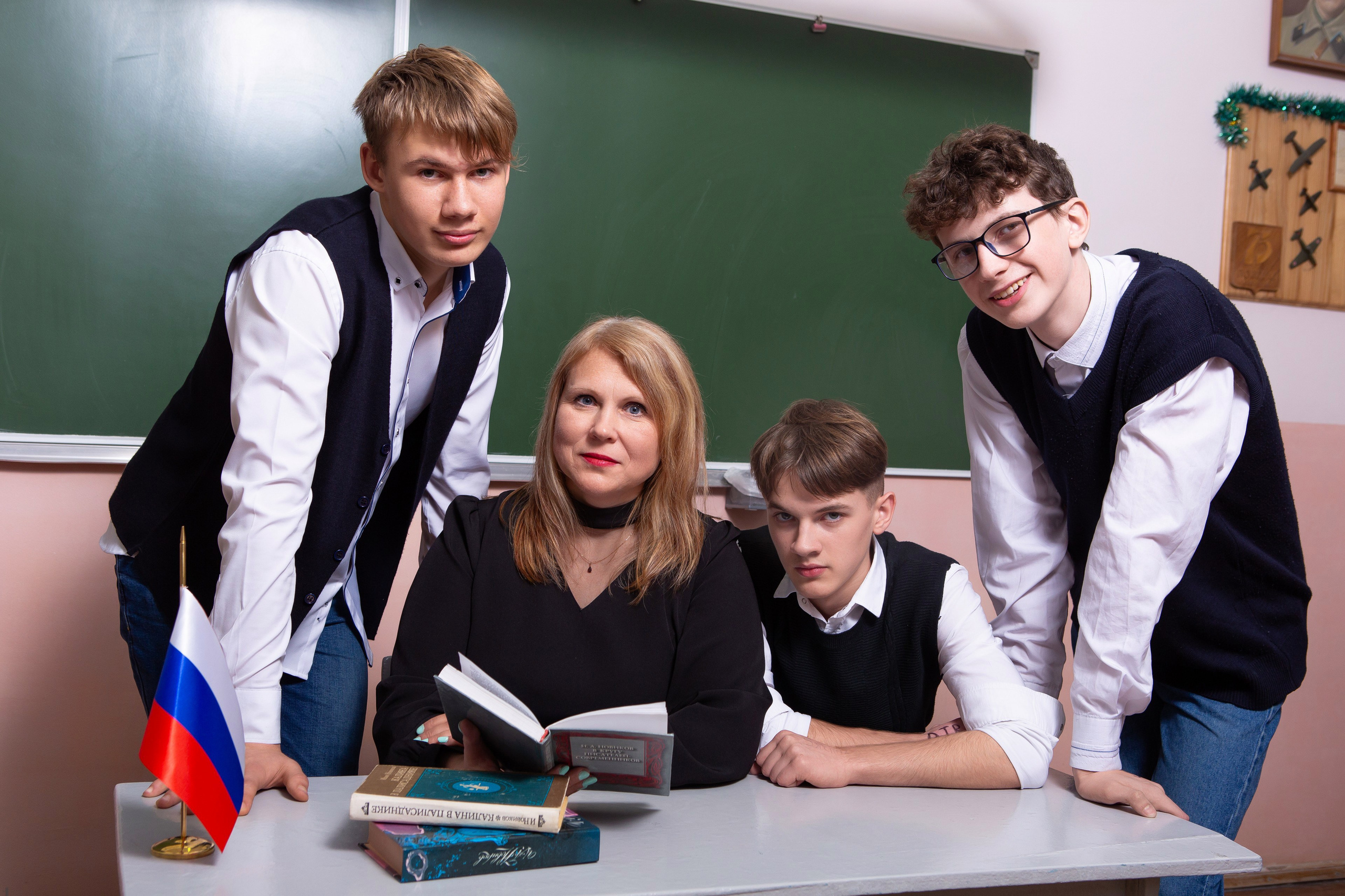 ШКОЛЬНАЯ ФОТОСЕССИЯ ДЛЯ 9 КЛАССА 3 ШКОЛА МЦЕНСК. ТВОЙ АЛЬБОМ / ТВОИ ПРАВИЛА