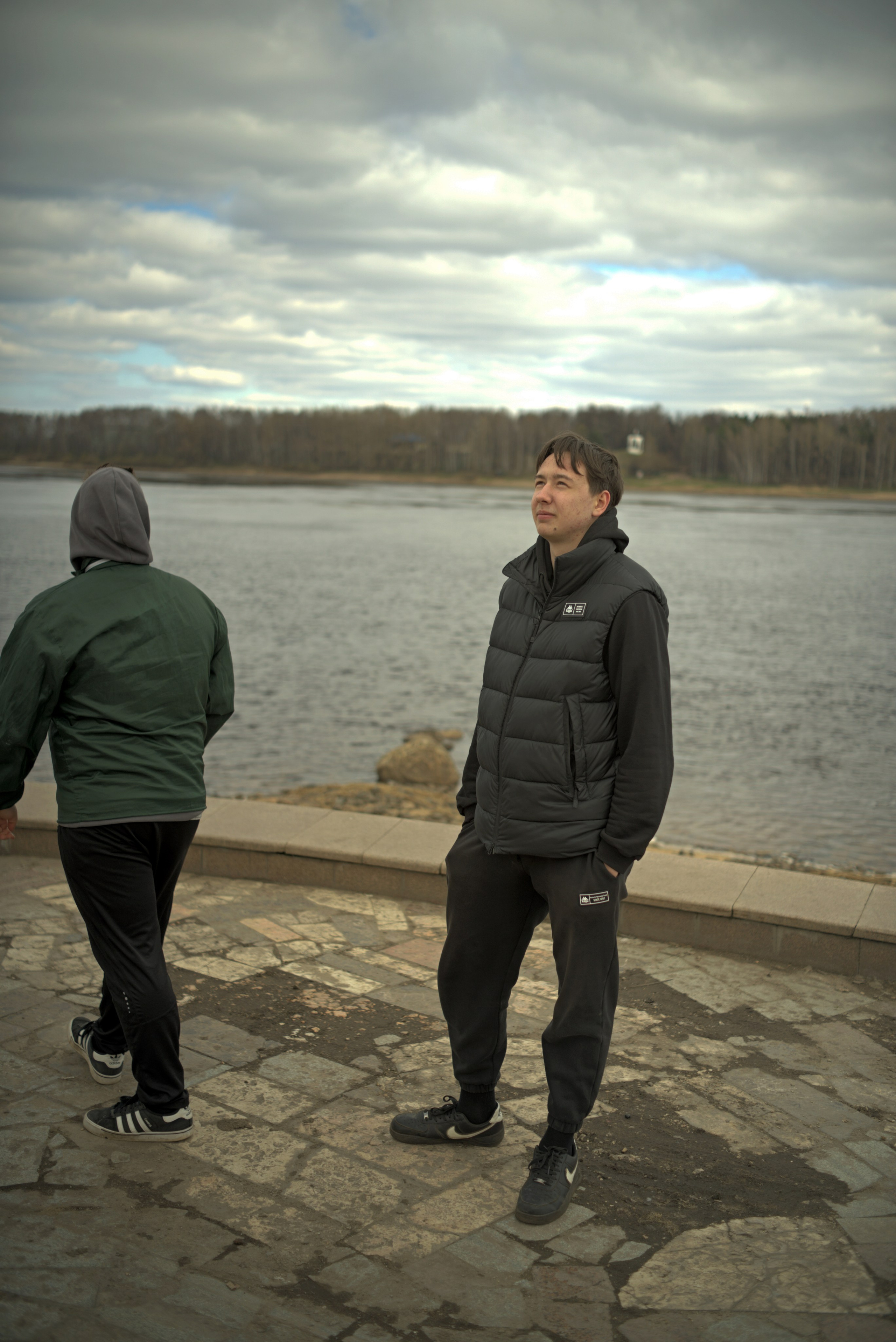 2026_04_19 Второй заезд Кунцевых, любовь и голуби. Городок на Волге