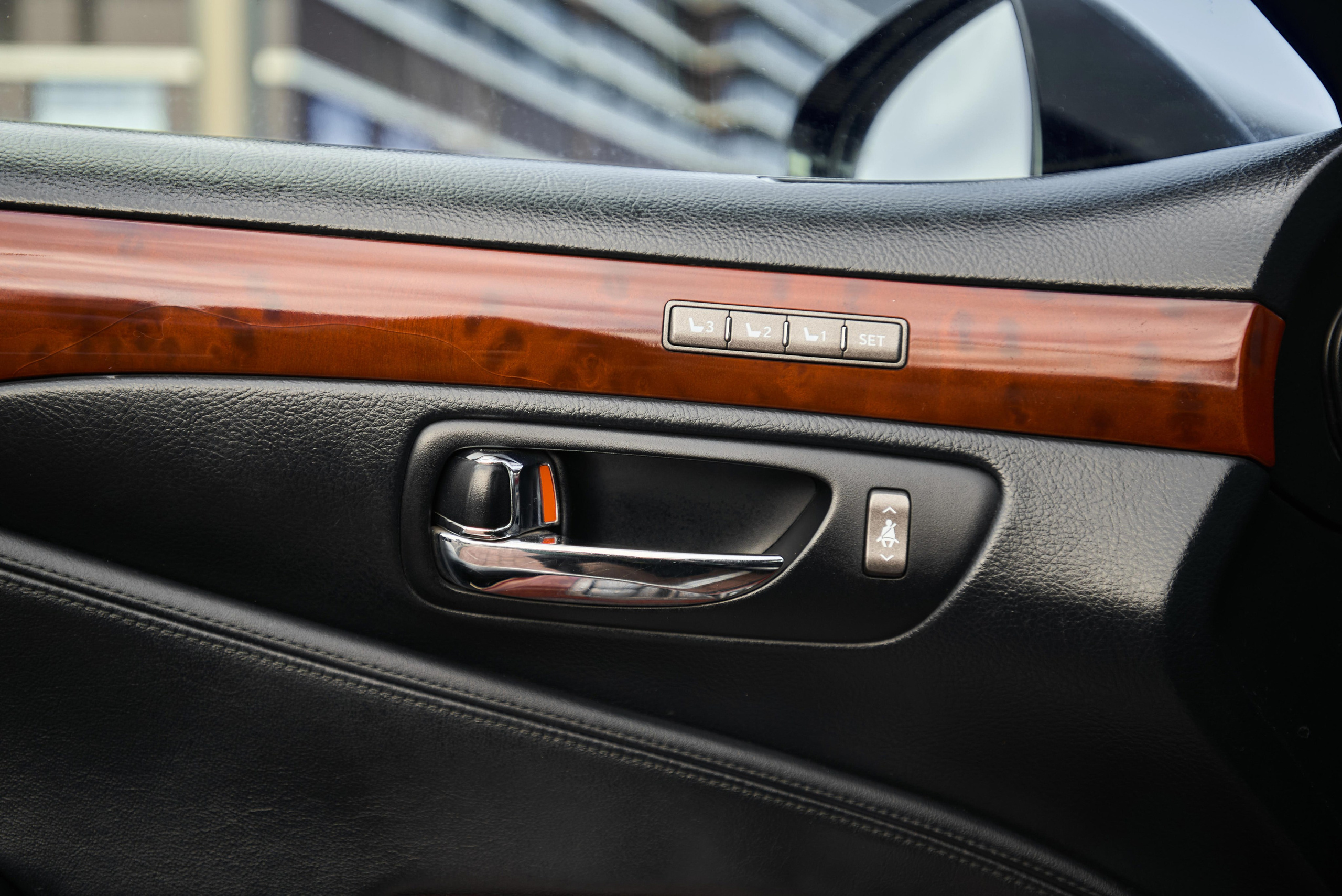 Lexus LS460L. Автомобильный и интерьерный фотограф в Минске Александр Тагаев