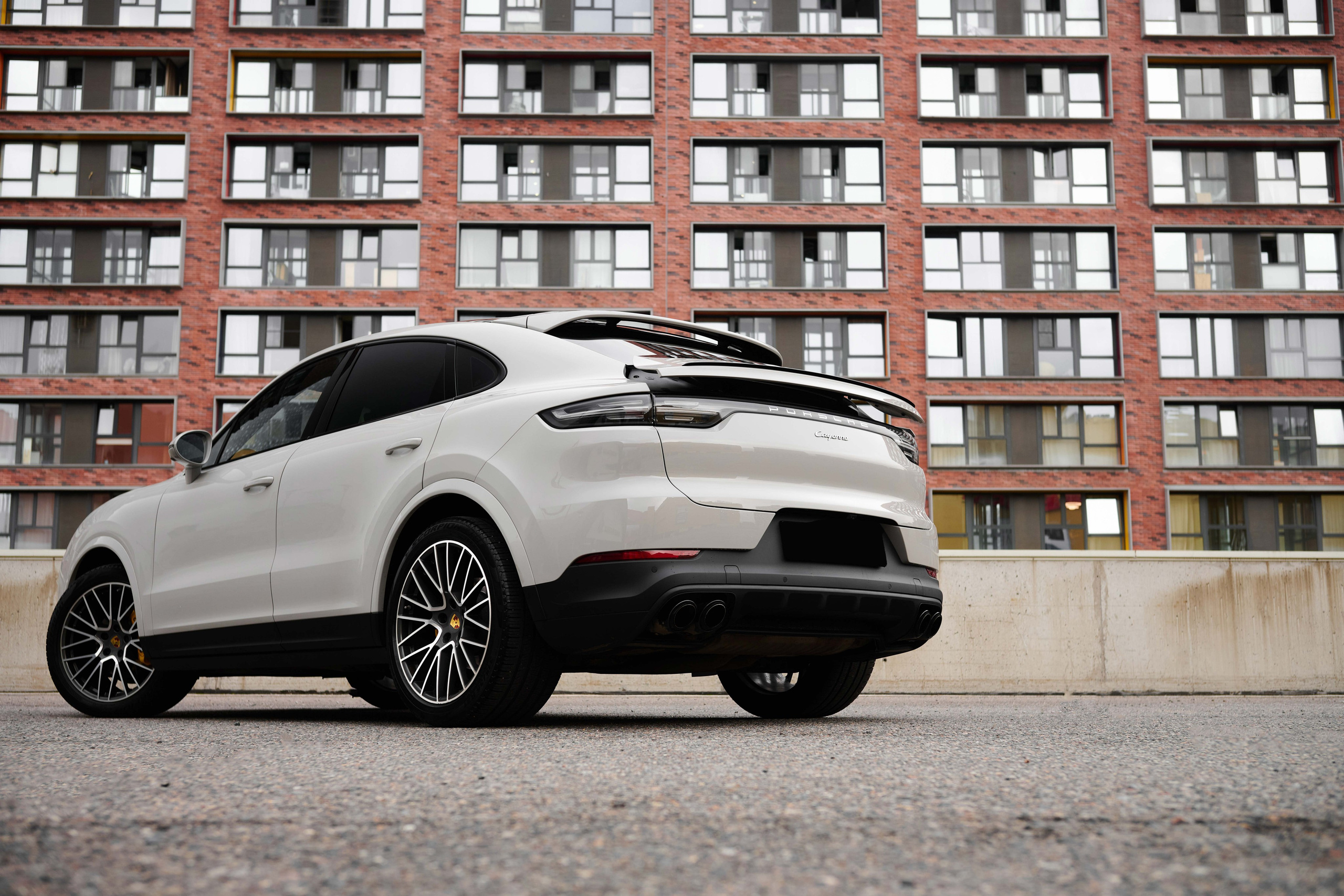 Porsche Cayenne. Автомобильный и интерьерный фотограф в Минске Александр Тагаев