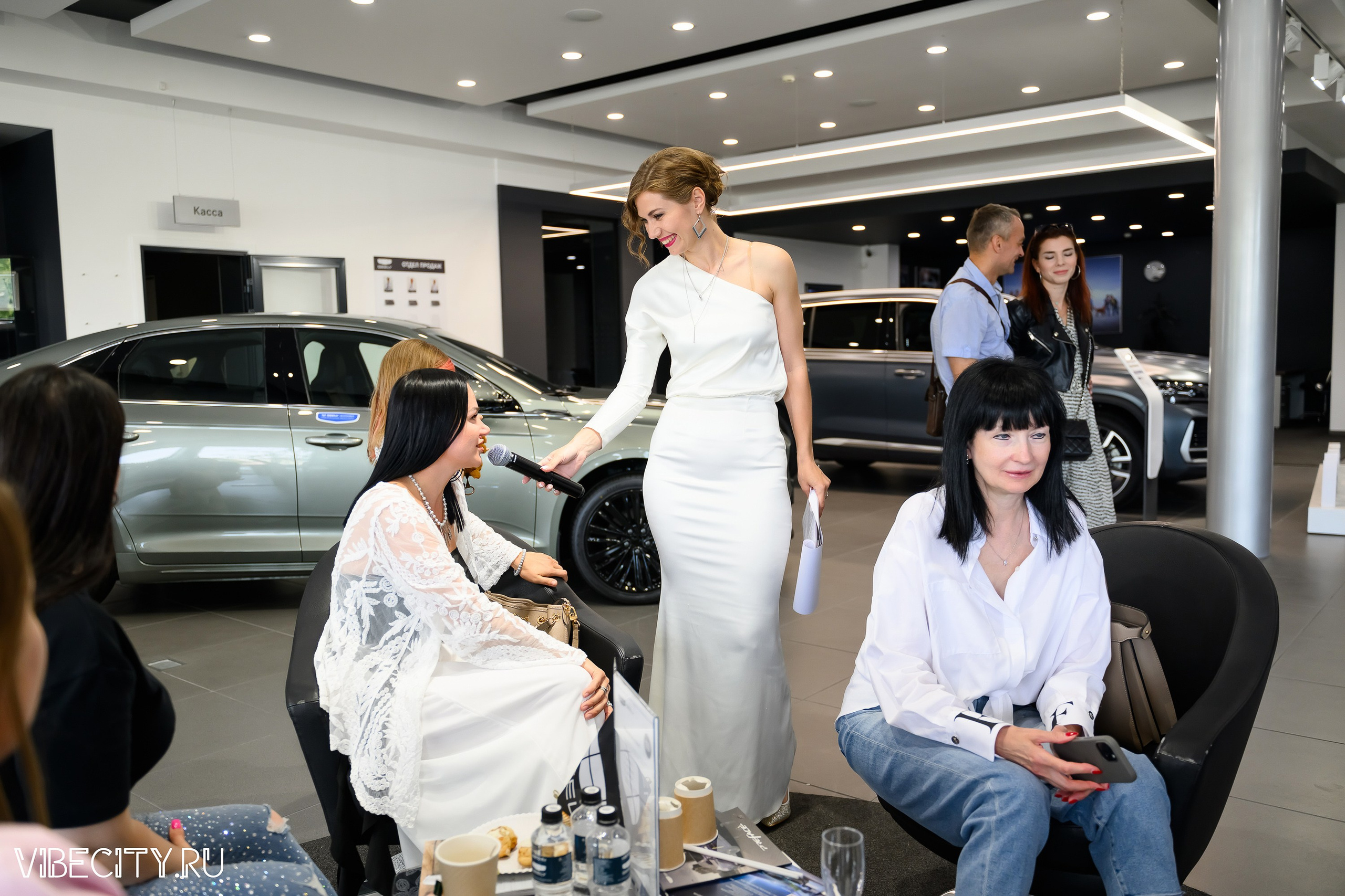 Презентация Geely Manjaro. VIBECITY.RU Вайб Сити Ру Фоторепортажи Фотоотчеты Калининград