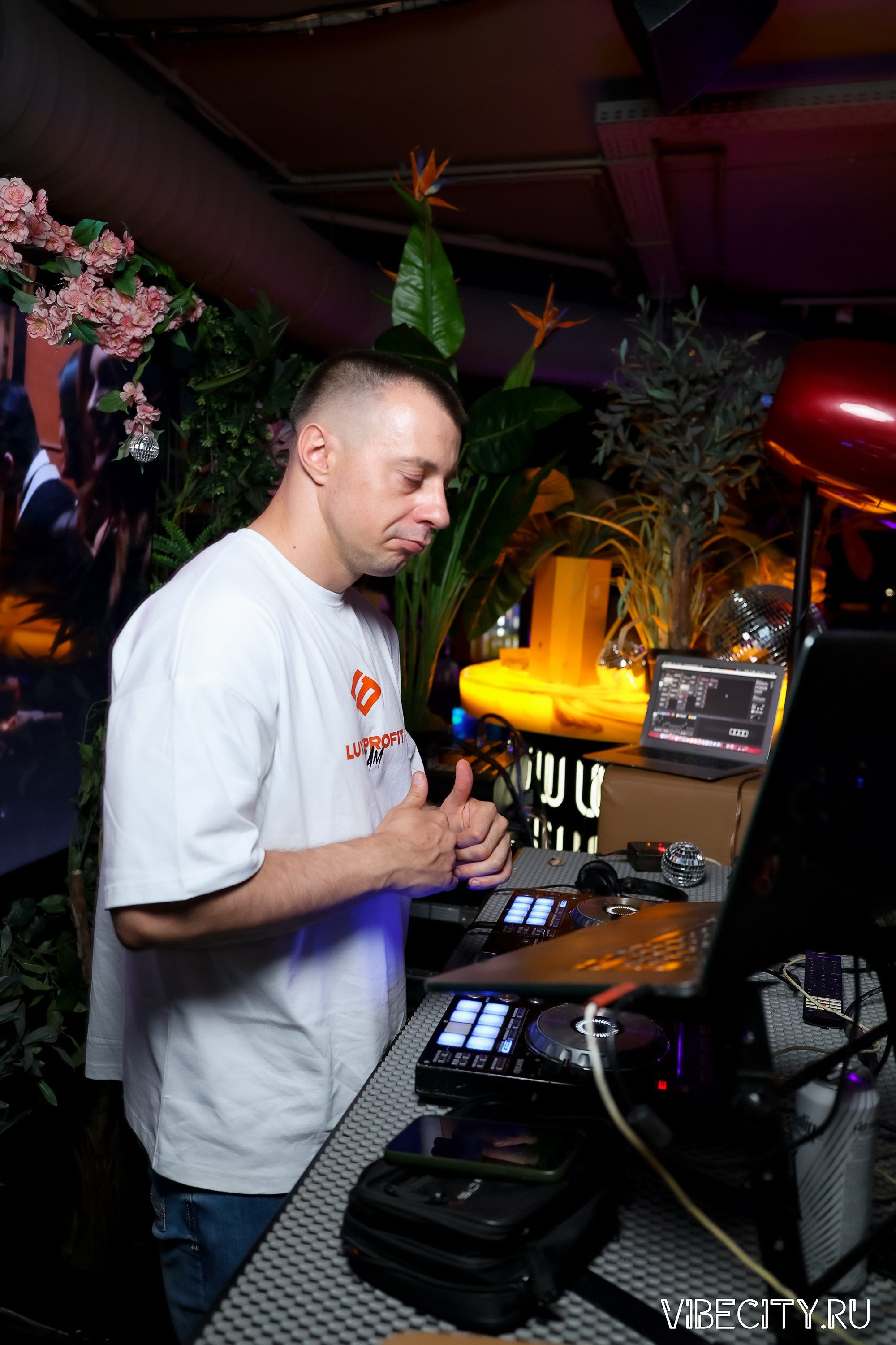 DOUBLE U. VIBECITY.RU Вайб Сити Ру Фоторепортажи Фотоотчеты Калининград