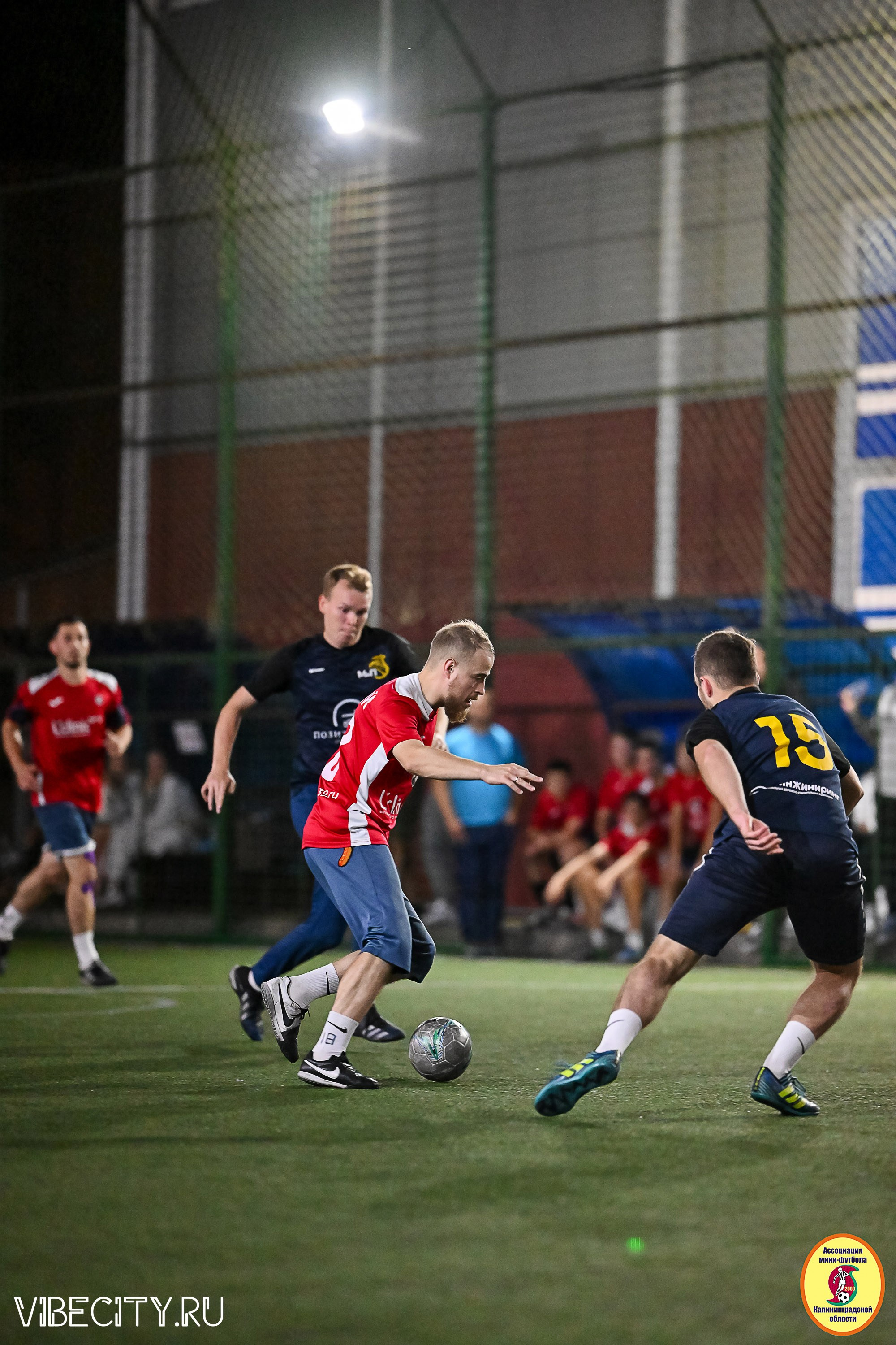 ФИНАЛЬНЫЕ ИГРЫ КУБКА МИНИ-ФУТБОЛЬНОЙ ЛИГИ И КУБКА КОРПОРАТИВНОЙ МФЛ 2025. VIBECITY.RU Вайб Сити Ру Фоторепортажи Фотоотчеты Калининград