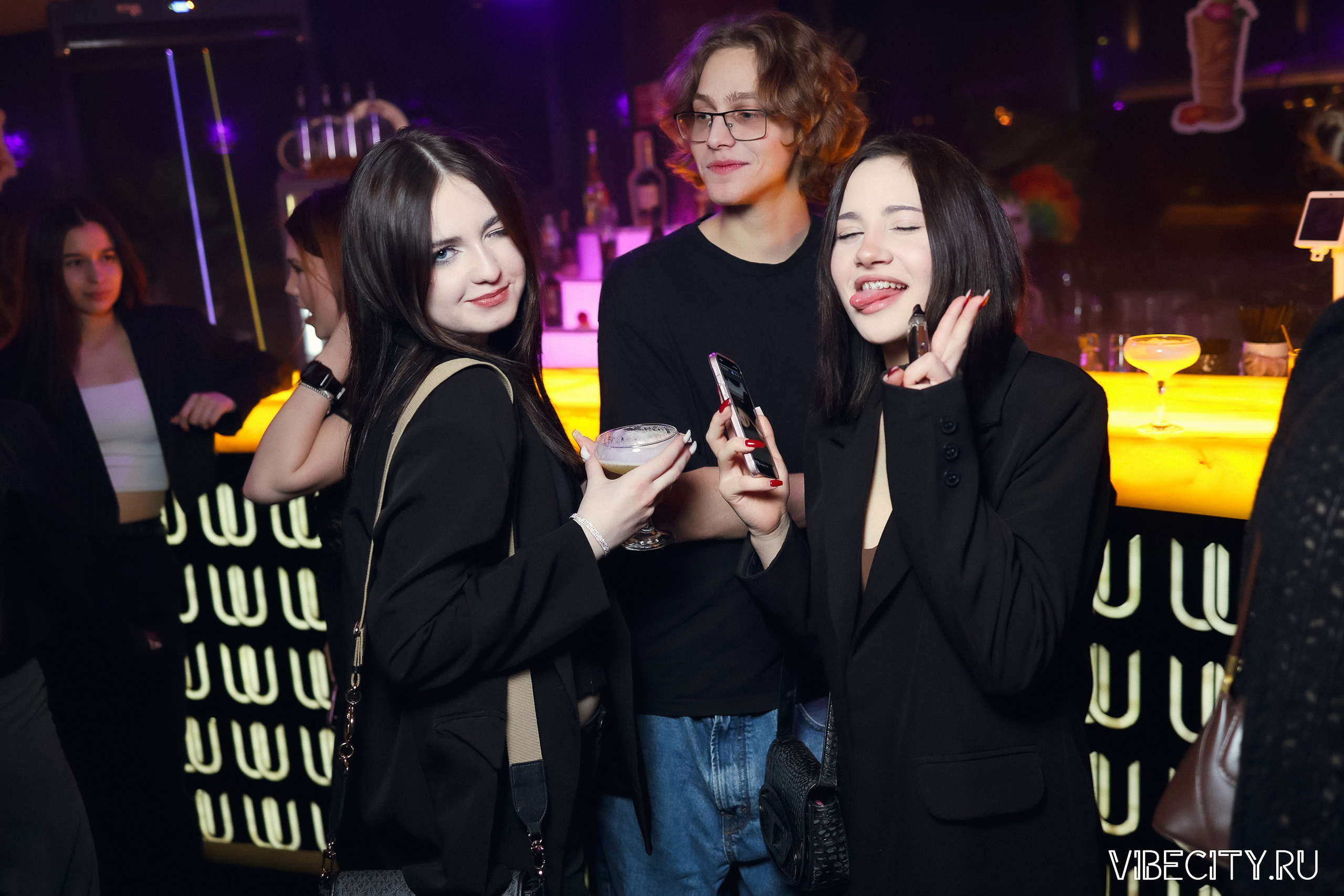 DOUBLE U. VIBECITY.RU Вайб Сити Ру Фоторепортажи Фотоотчеты Калининград