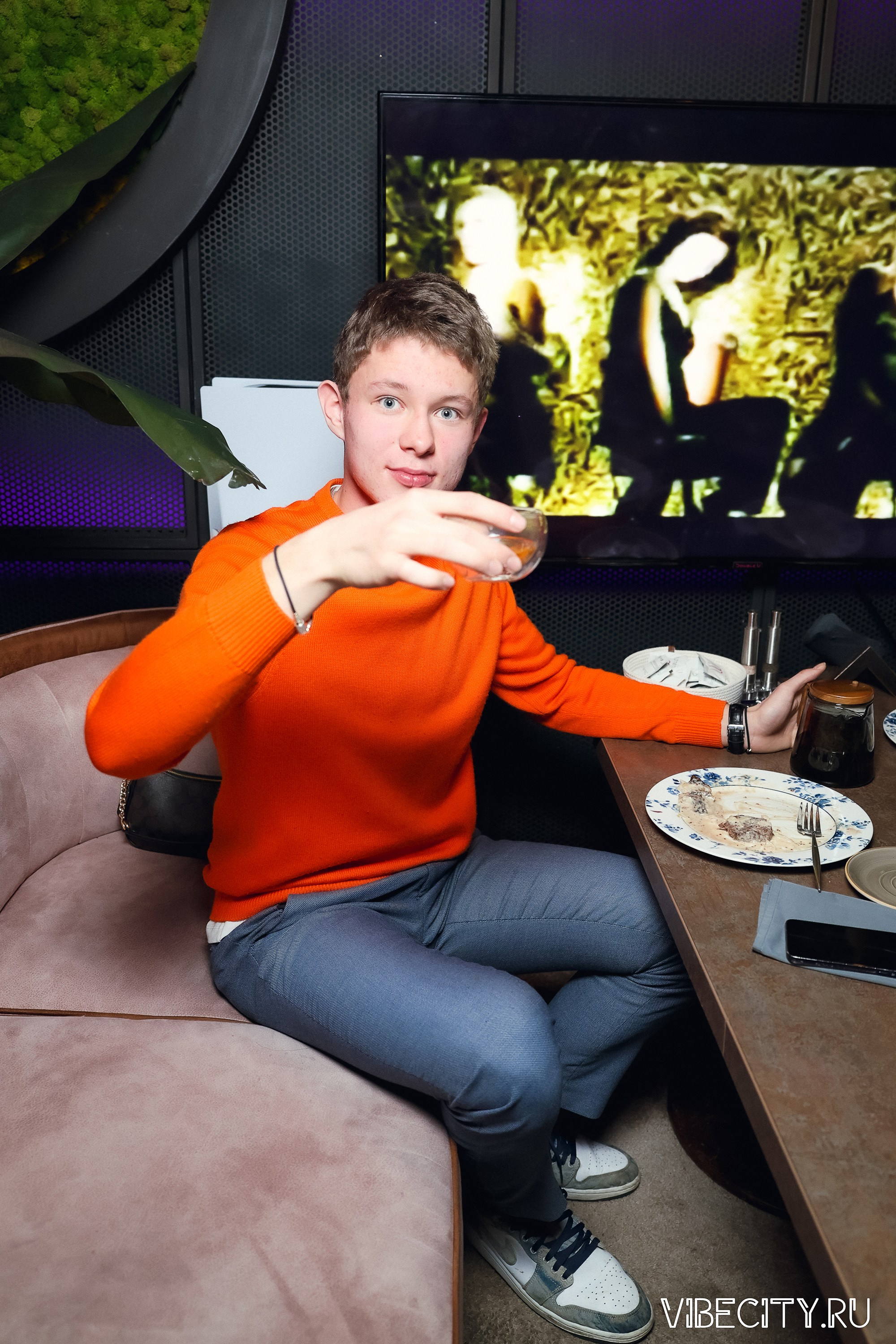 DOUBLE U. VIBECITY.RU Вайб Сити Ру Фоторепортажи Фотоотчеты Калининград