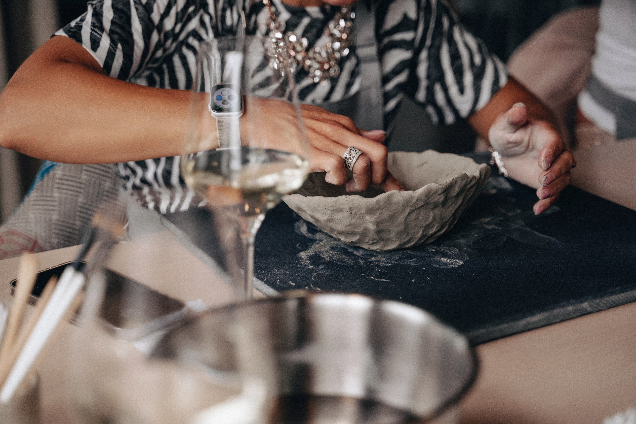 День Рождения в студии лепки из глины. Екатерина Курбанова. Женский фотограф