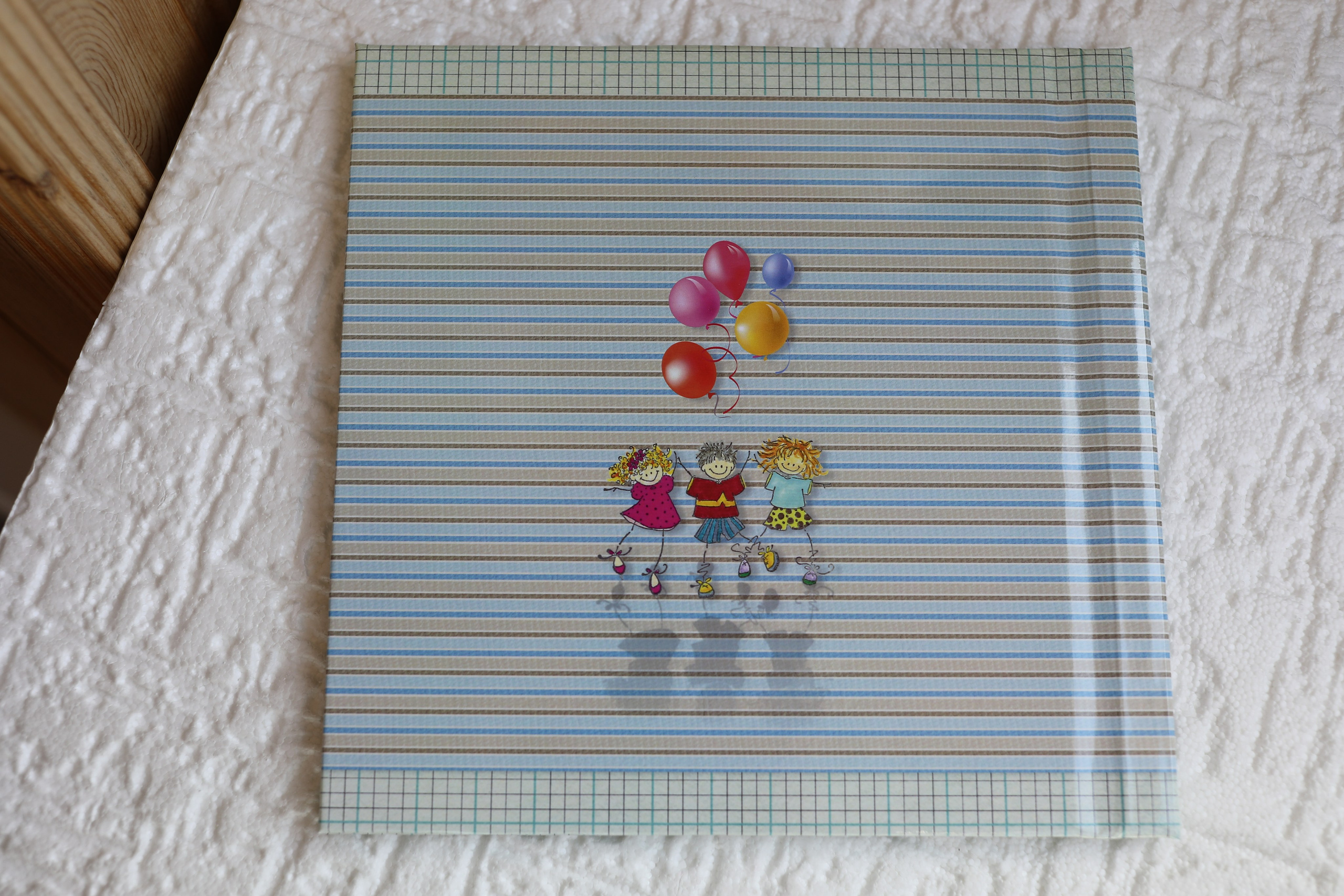 Детские фотокниги, фото с роддома, крестины, метрика. Medlori fotobook Выпускные альбомы в Липецке Лариса Медведева