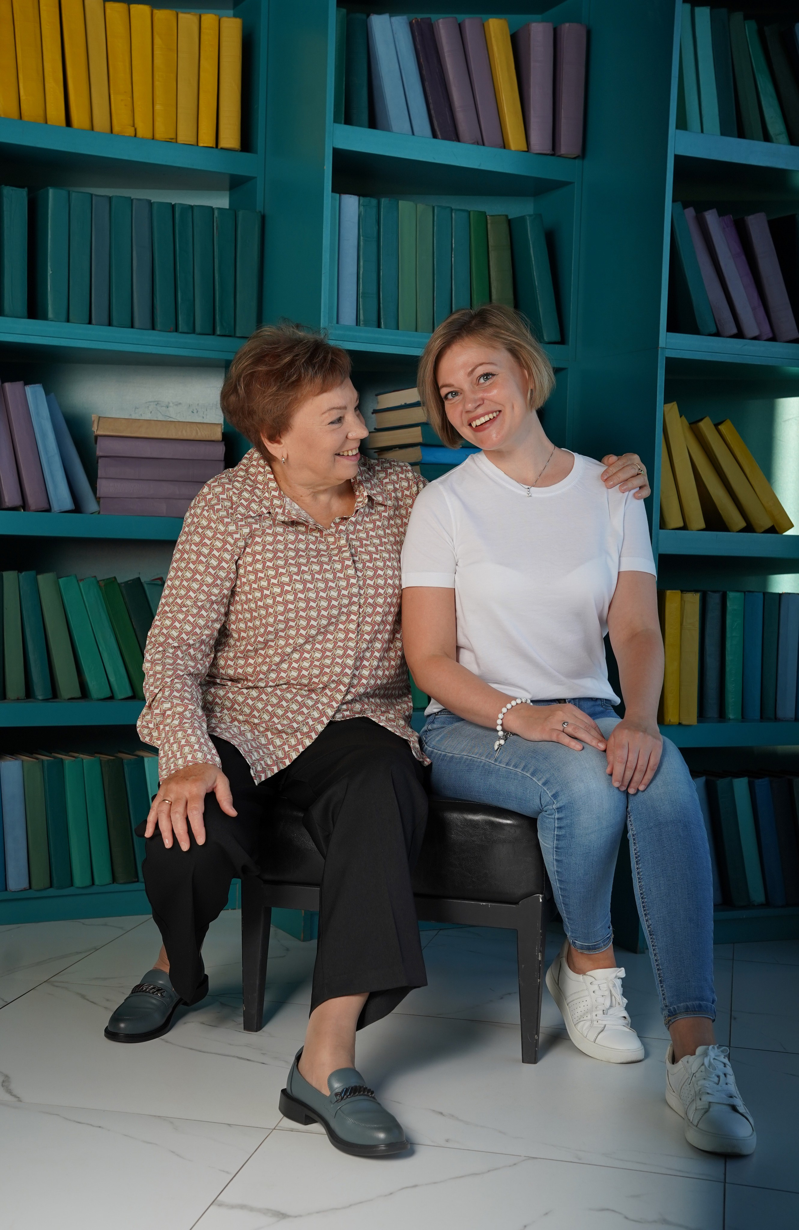 В библиотеке. Студийный и портретный фотограф в САНКТ-ПЕТЕРБУРГЕИрина Махаон