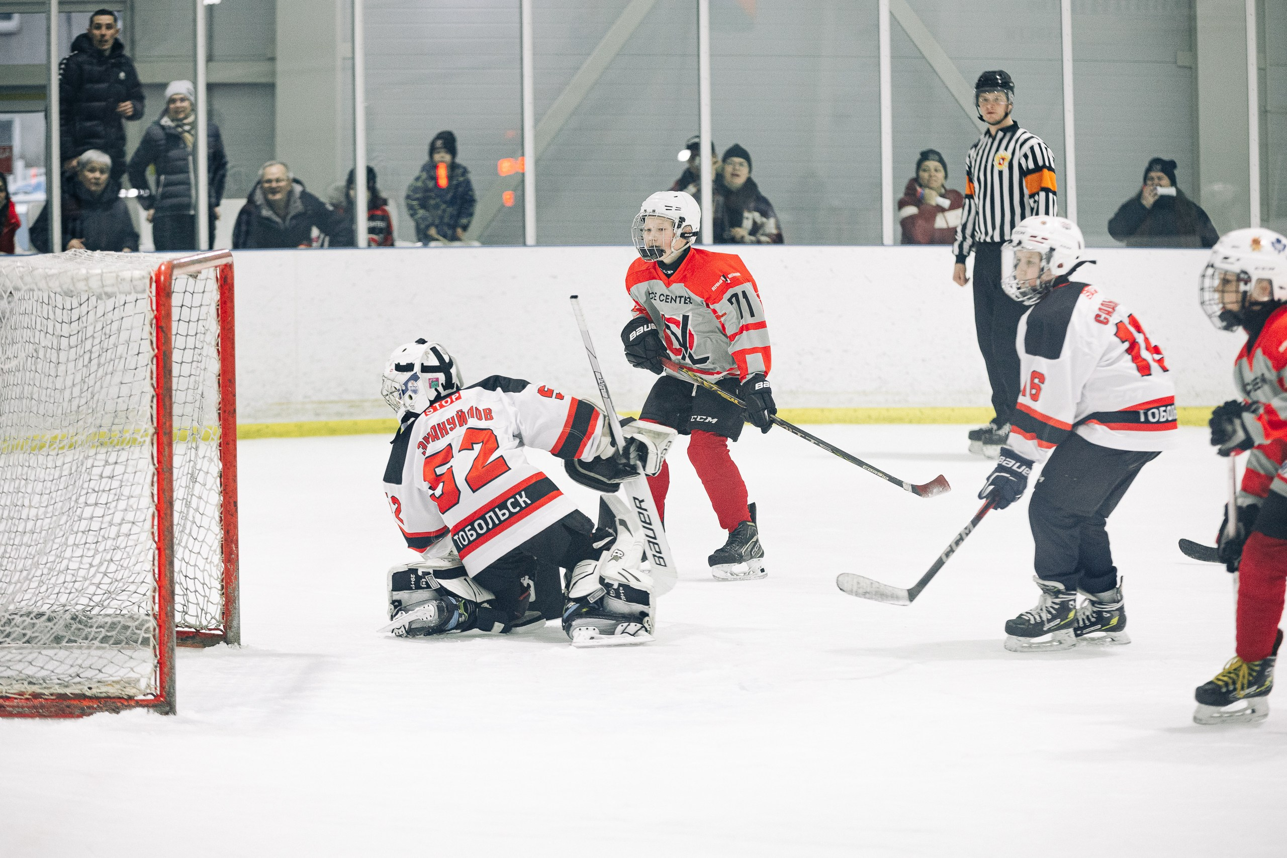Первенство Тюмени по хоккею. MIG — студия спортивной фотографии Михаила Голянского