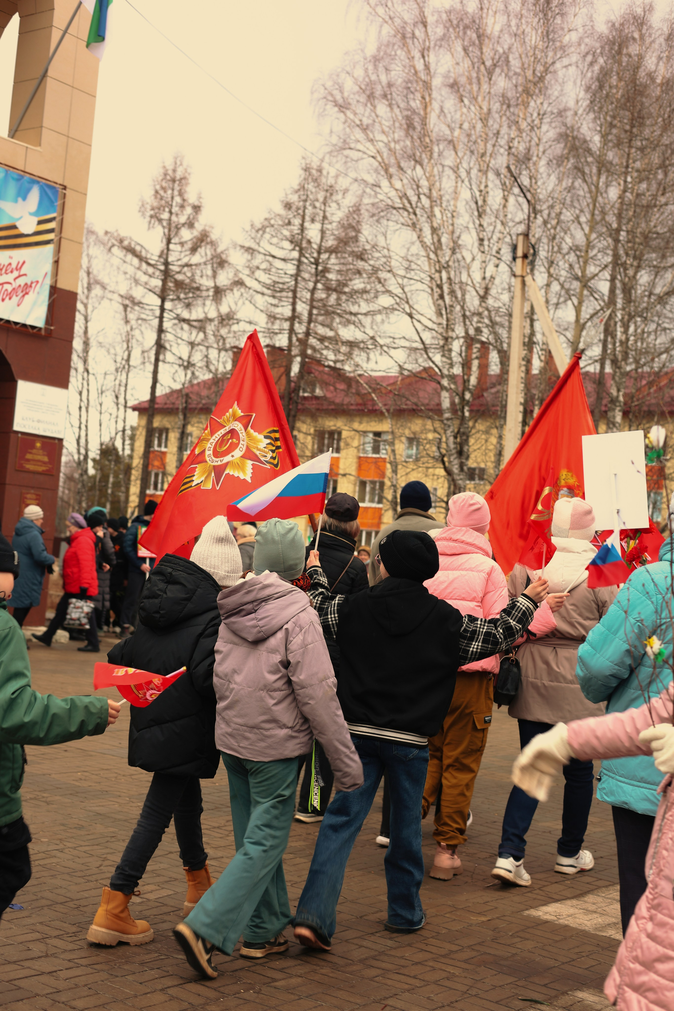 9 мая — «Родной дом». Фотограф в городе Киров Денис Вербин