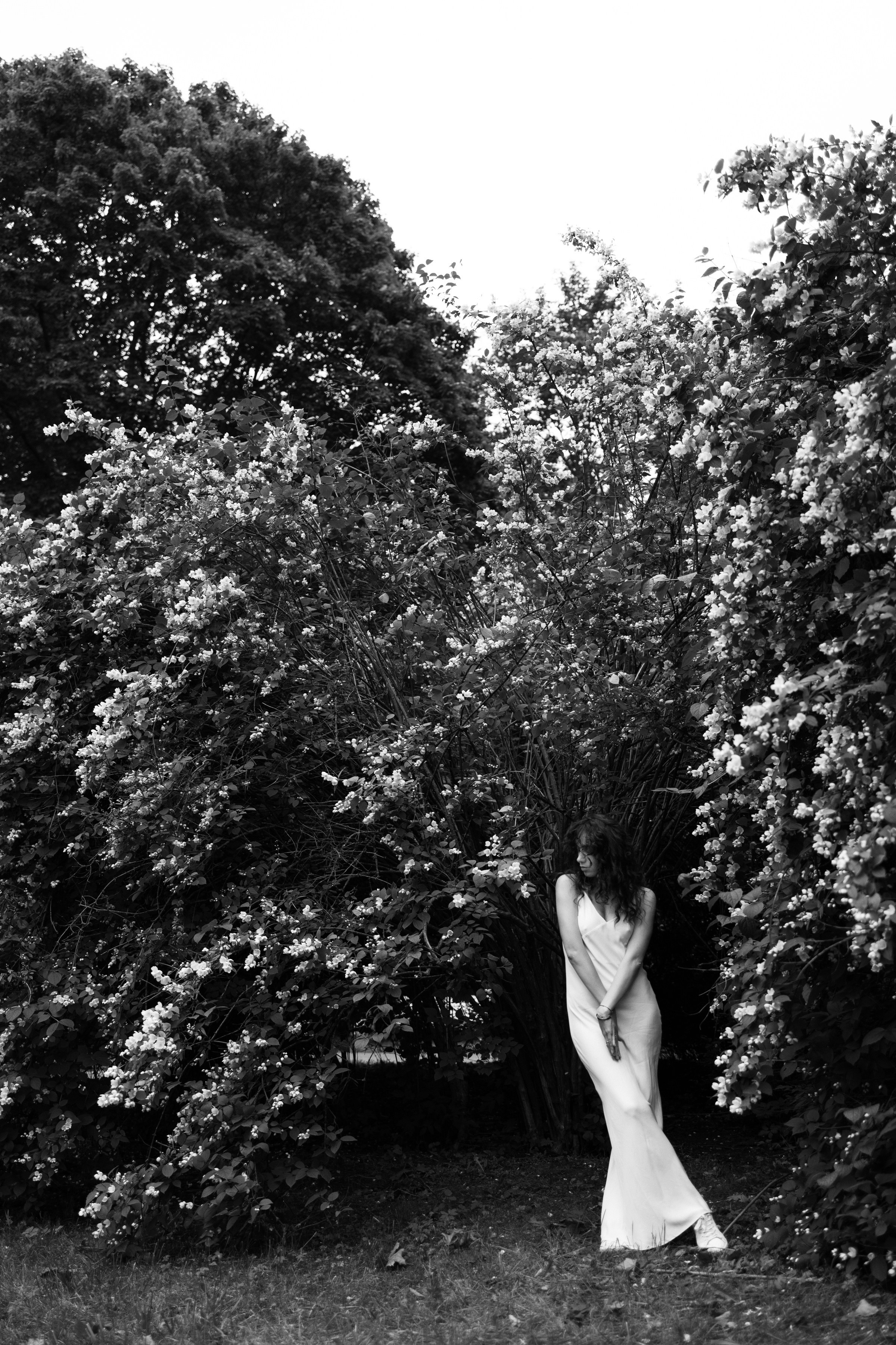 Прогулочная фотосессия. Портретный фотограф СПб, женский фотограф, минимализм и эстетика