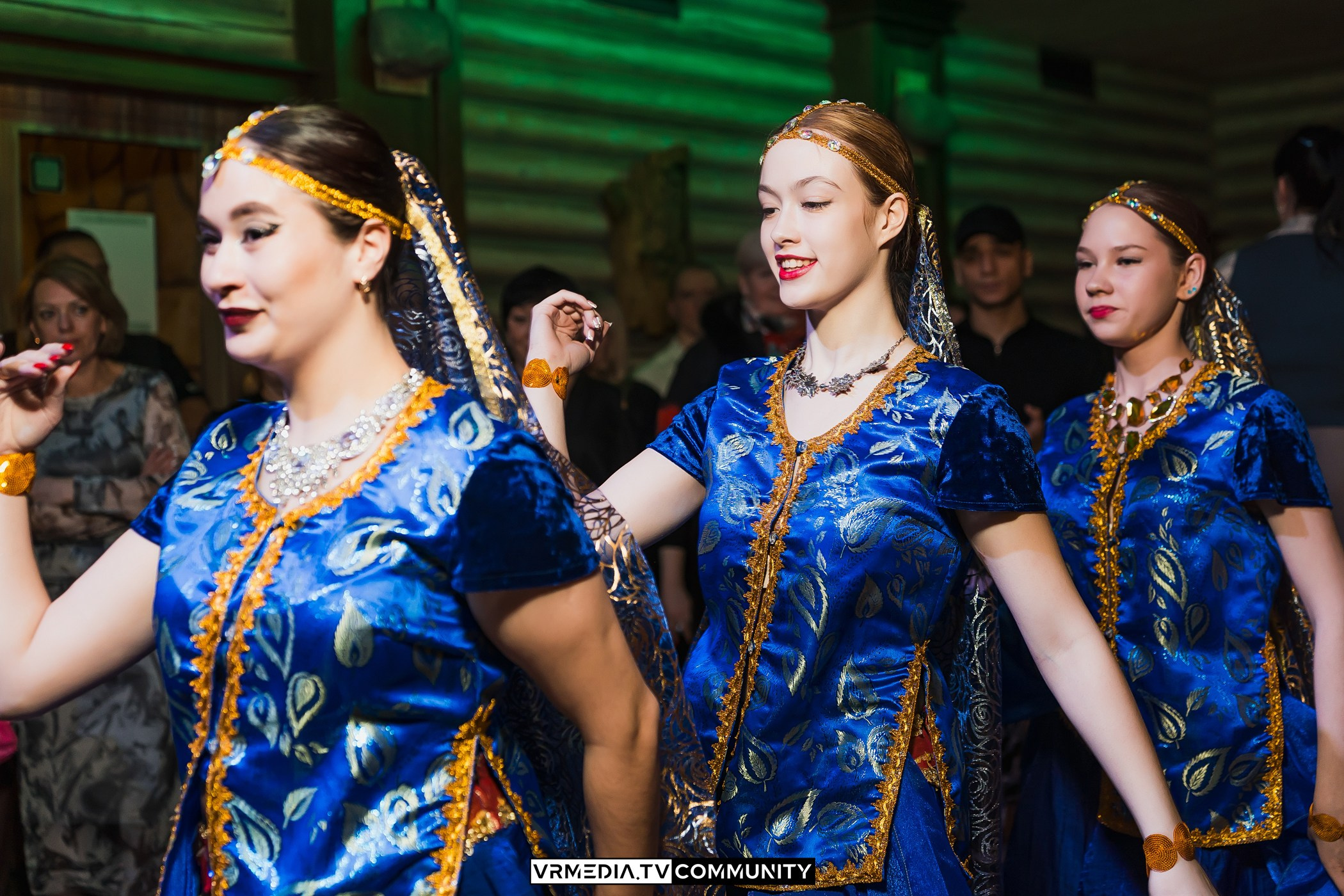 Международный женский день в кафе «У Петровича»