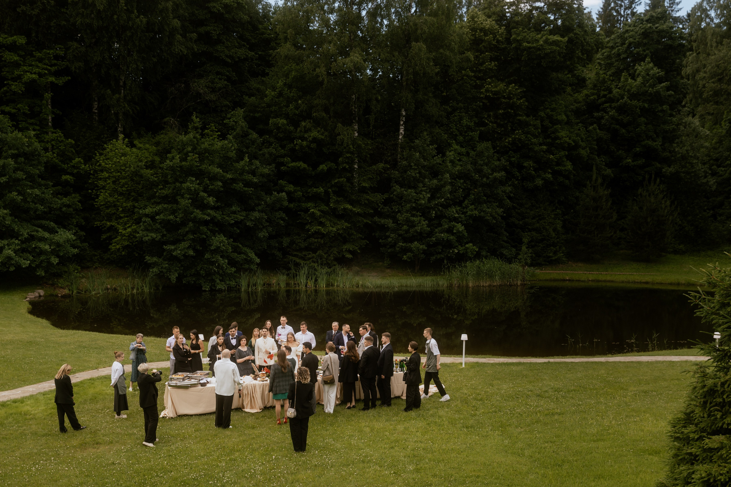 Надя и Вова, современная классика за городом, СПб. Фотограф в Москве Екатерина Черненко