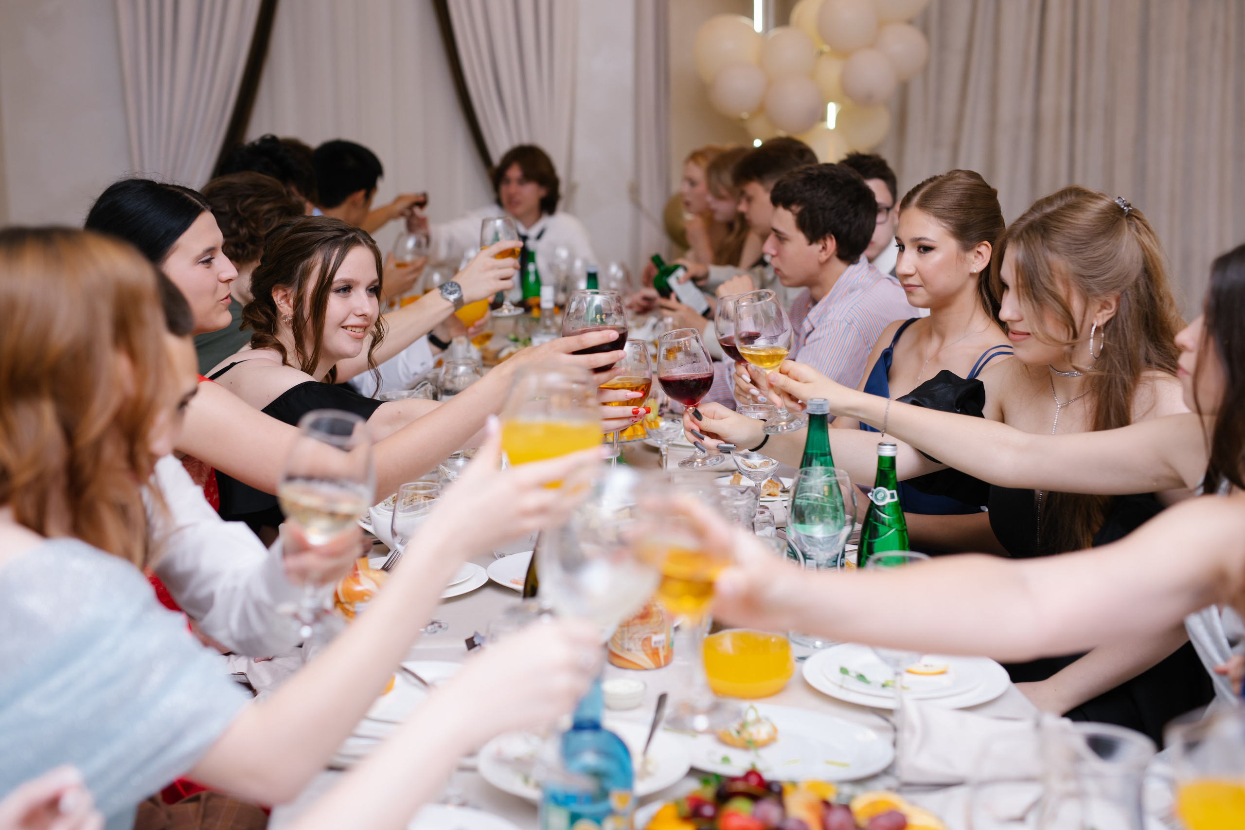 11 класс, ресторан «Тет-а-тет»