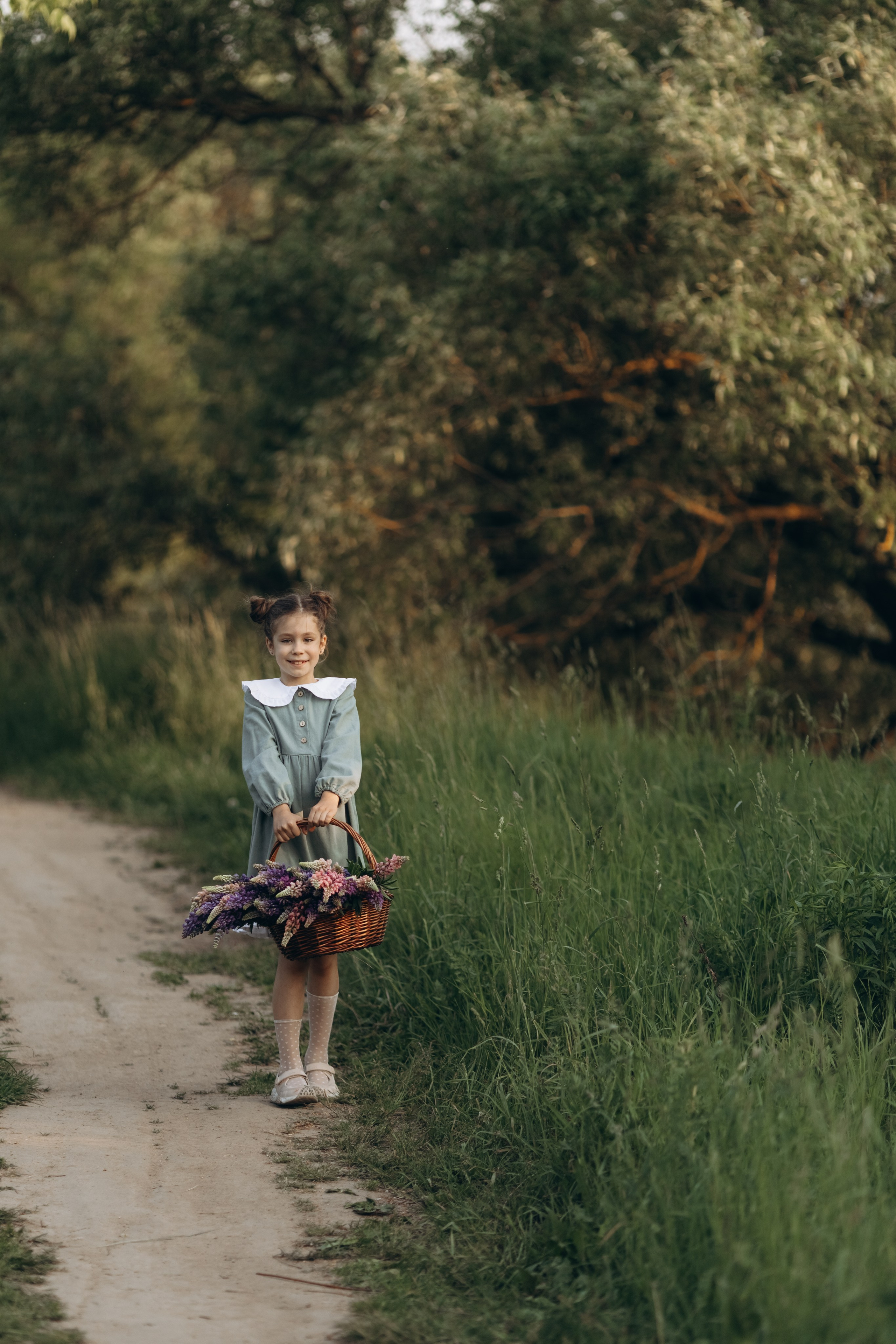 В люпинах. Фотограф Людмила Оюн