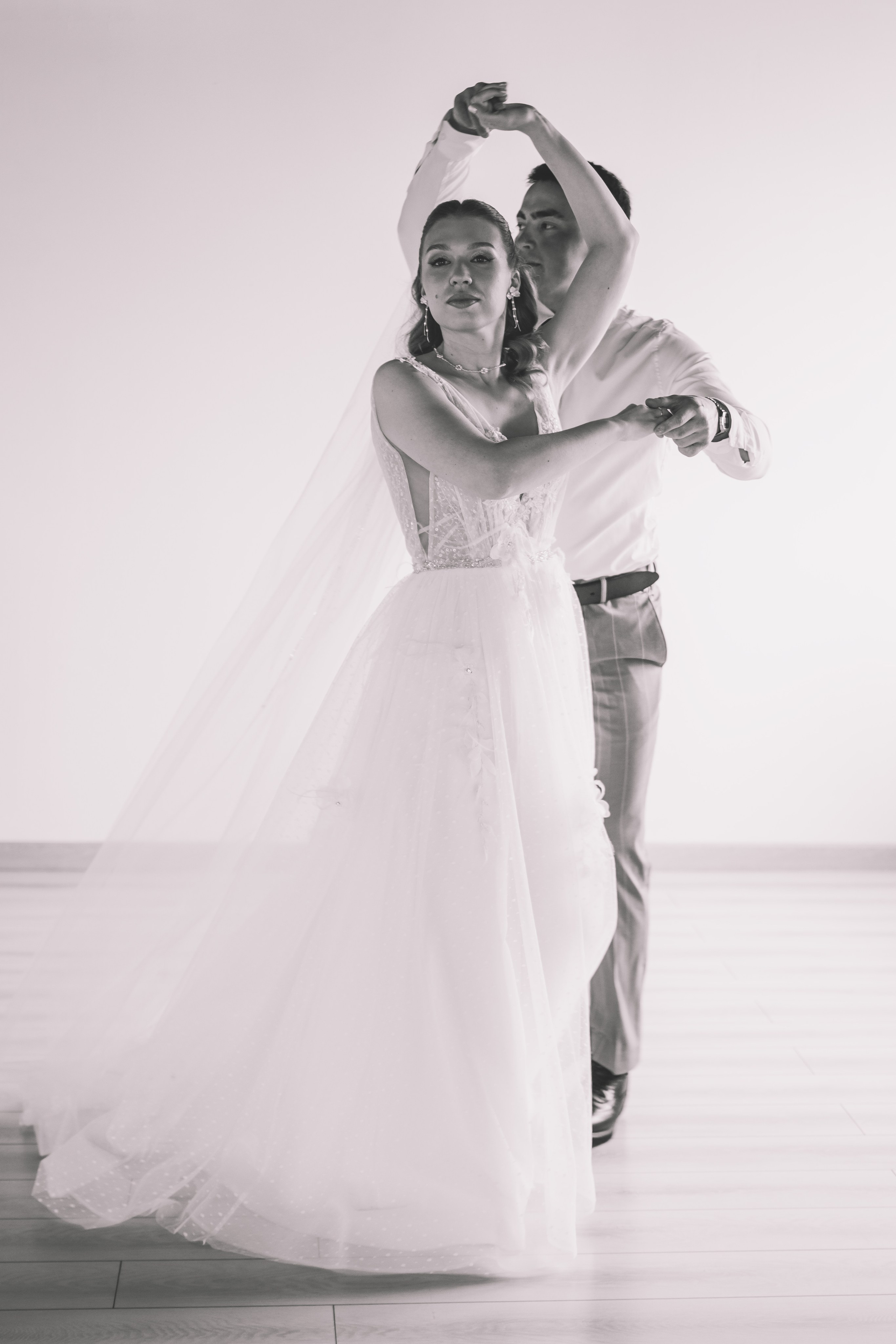 Альберт и Анастасия (Студийная фотосессия, роспись в ДК Нефтяник + фотосессия с гостями). Семейный и свадебный фотограф Губкинский и Ставрополь