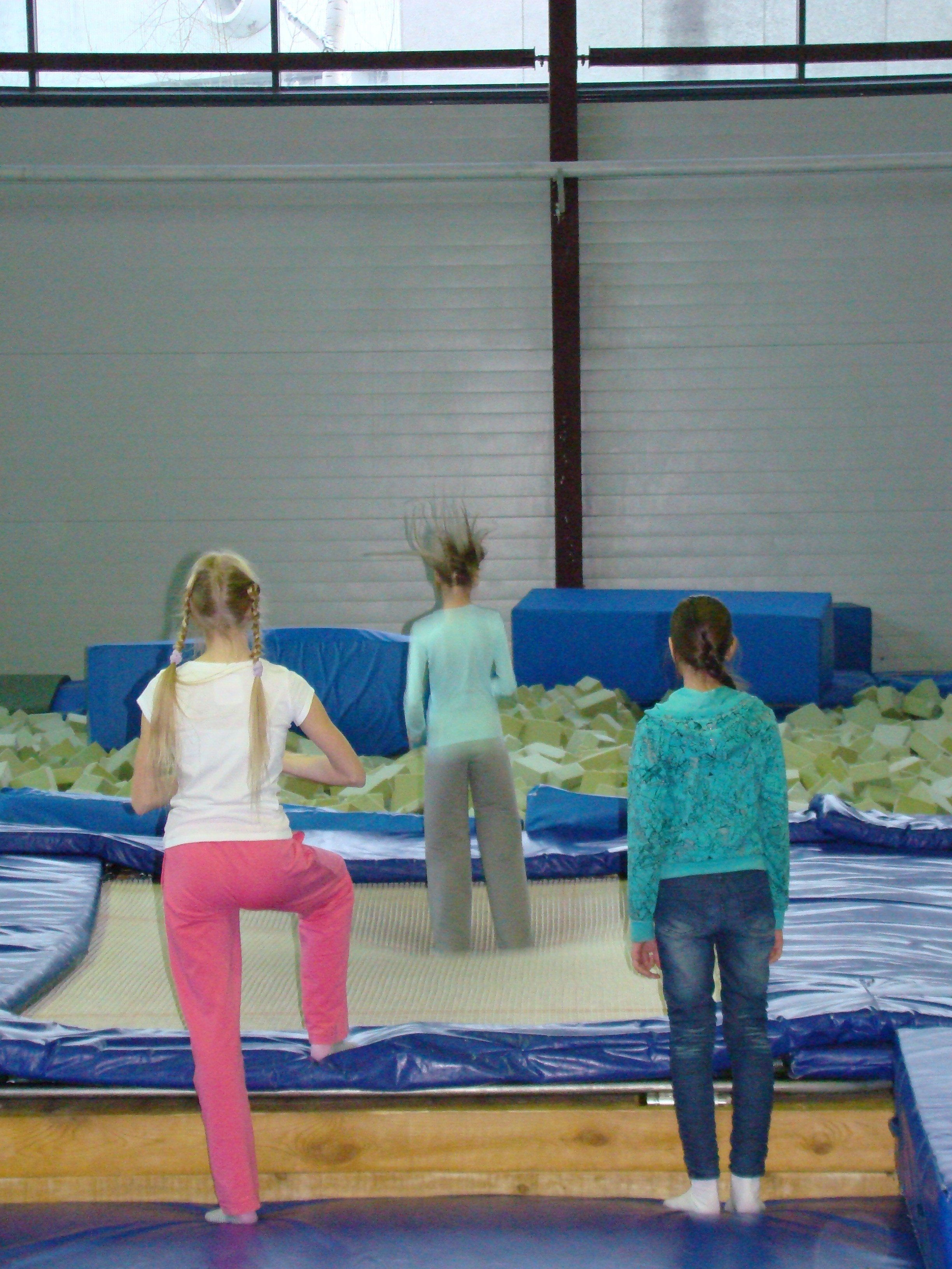 Катя ДР 12 лет Дома + Спортекс 04.12.2011. Семейный, Свадебный фотограф СПБ Питер— Романова Екатерина