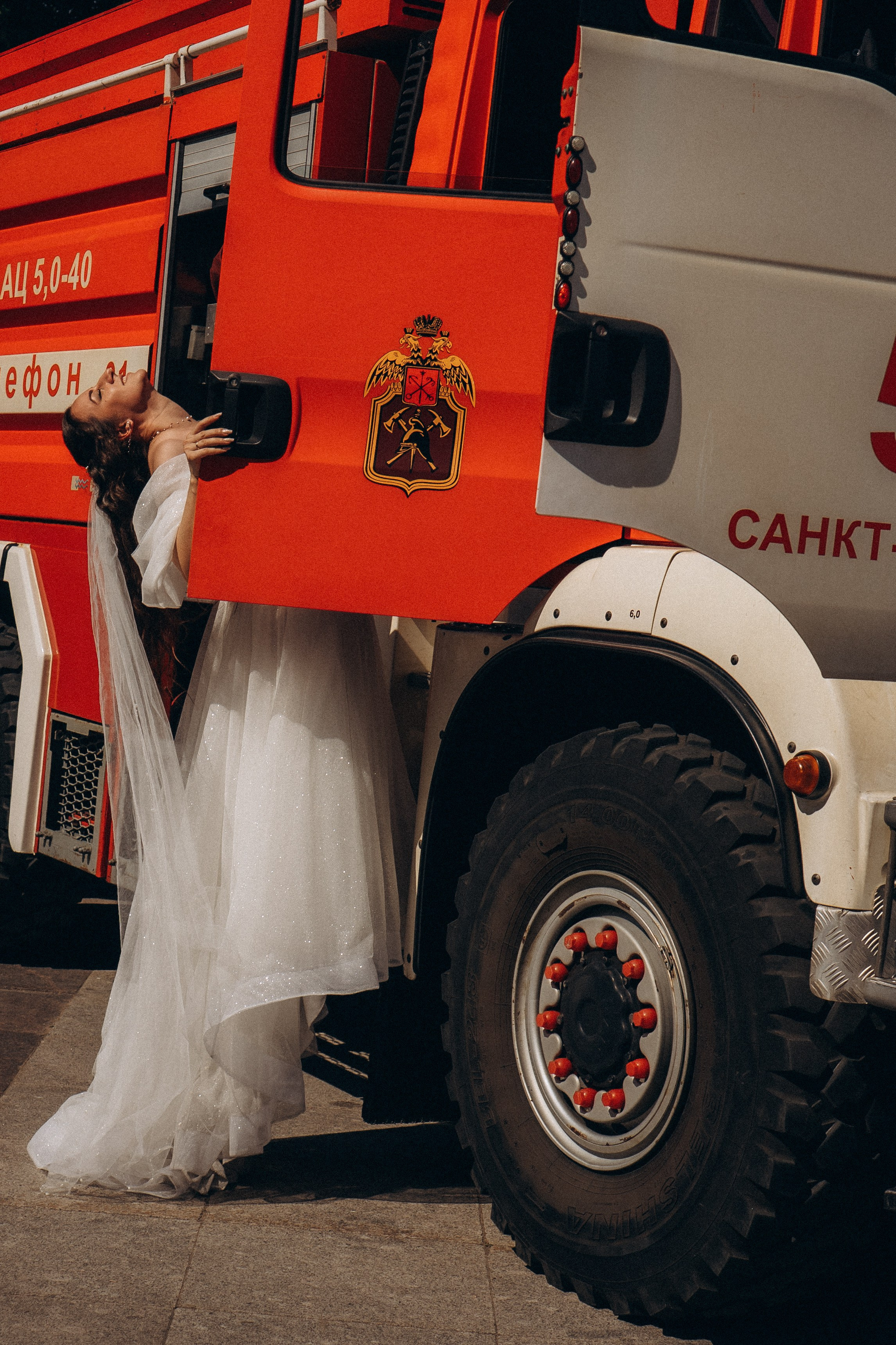 СВАДЕБНАЯ СЬЕМК В ПАРКЕ 300-ЛЕТИЯ. Профессиональный фотограф, Санкт-Петербург — Виктория Богомолова