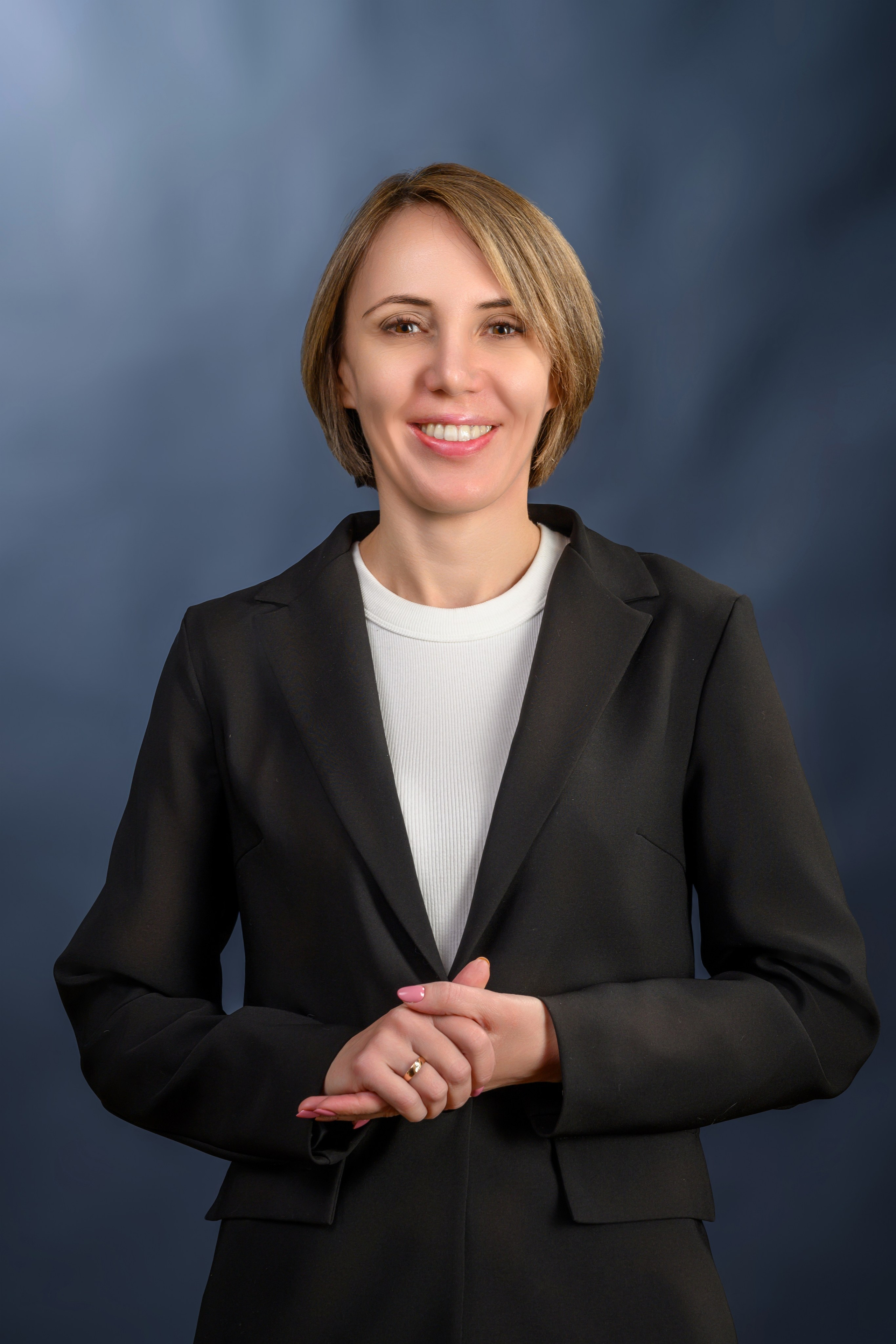 Анна, портретный фотосет. Фотограф Андрей Зикеев, фотостудия AzArt Studio в Москве