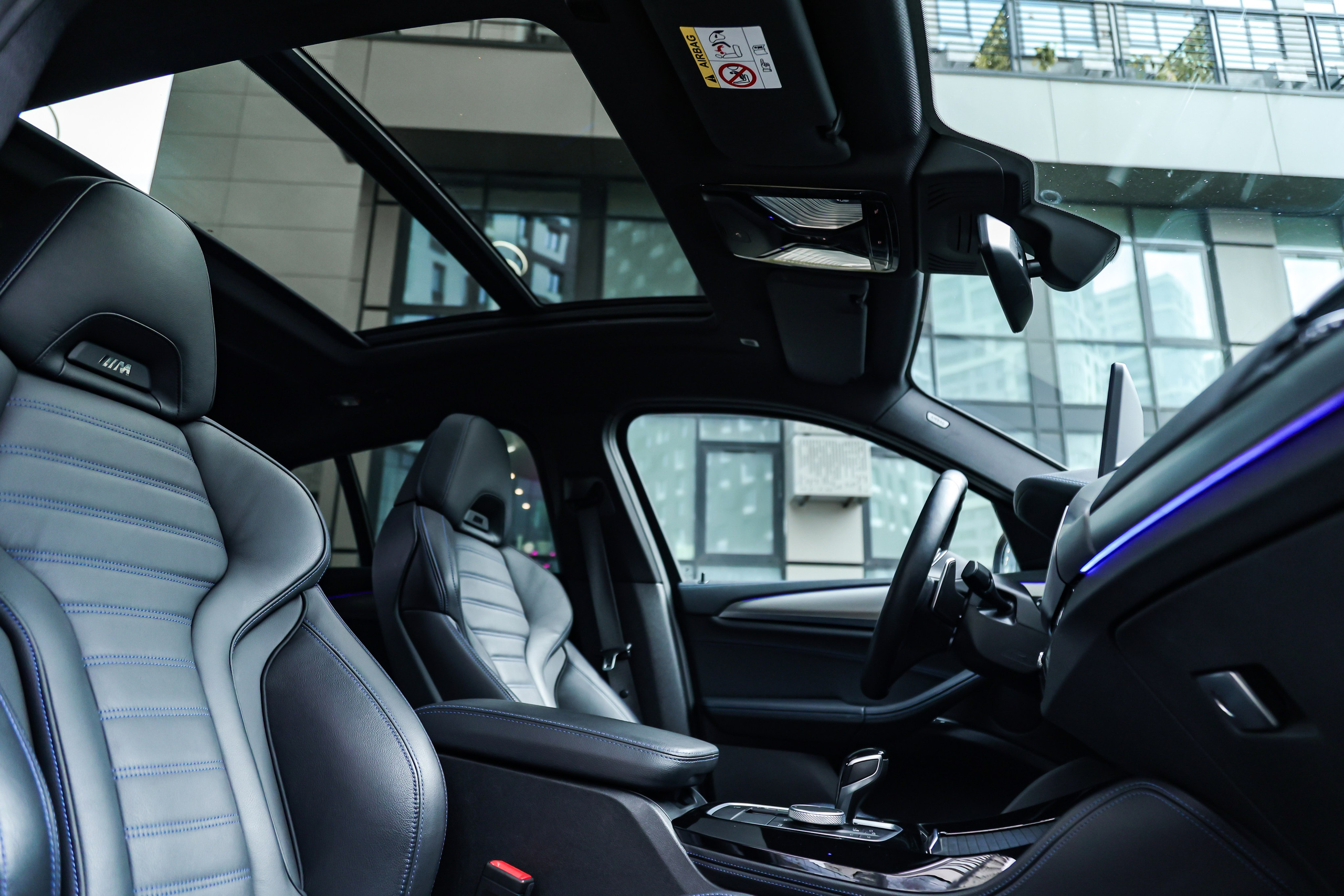 2021 BMW X4. Mixturecaptures