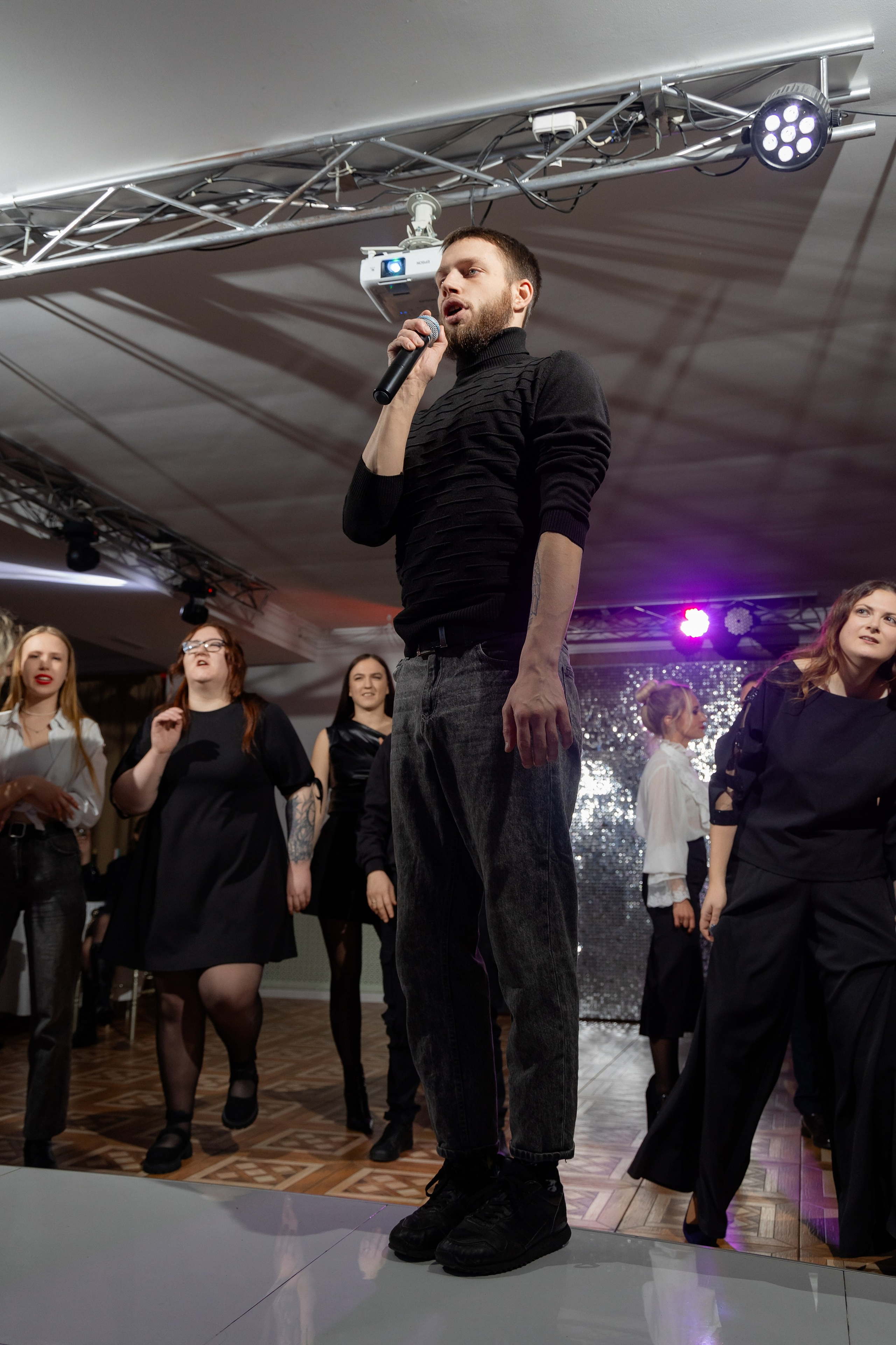 Корпоративная фотосъемка для кафе GARAGE | Новый год 2025 | Минск. Свадебный фотограф в Минске/Беларуси Сергей Спиридонов