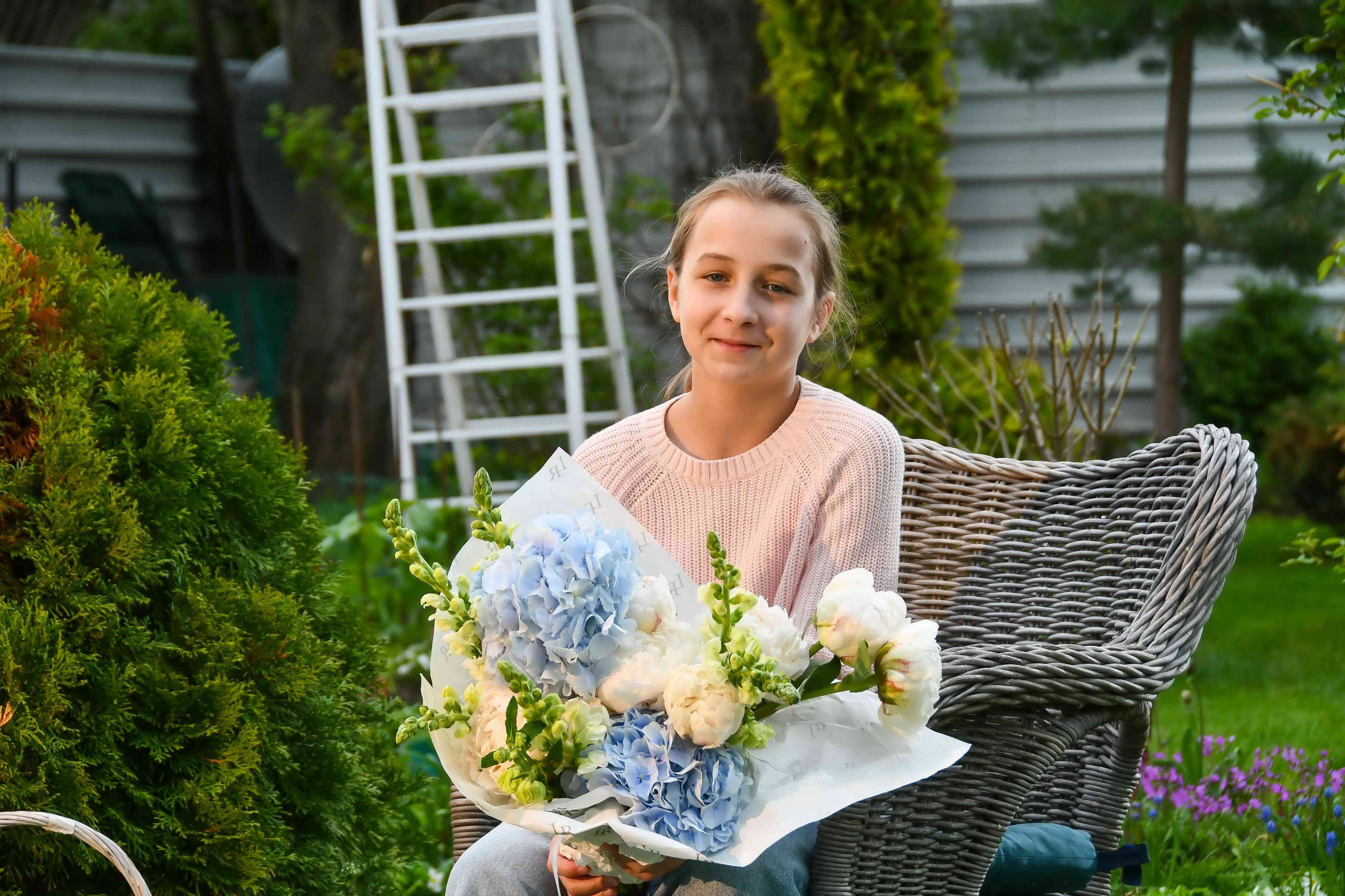 Выписка из роддома. Гуляния. Репортажный и детский фотограф в Новосибирске