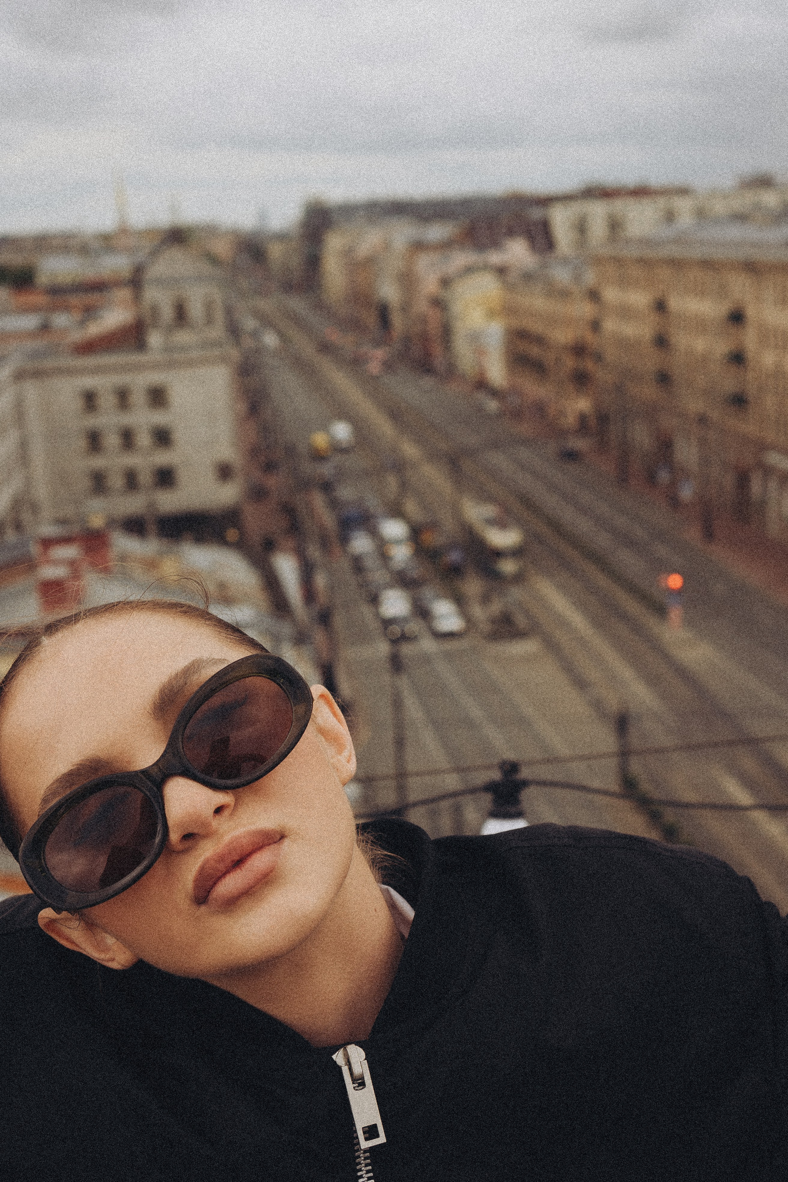 МЫ ГУЛЯЛИ ПРО КРЫШАМ ПИТЕРА. Профессиональный фотограф, Санкт-Петербург — Виктория Богомолова