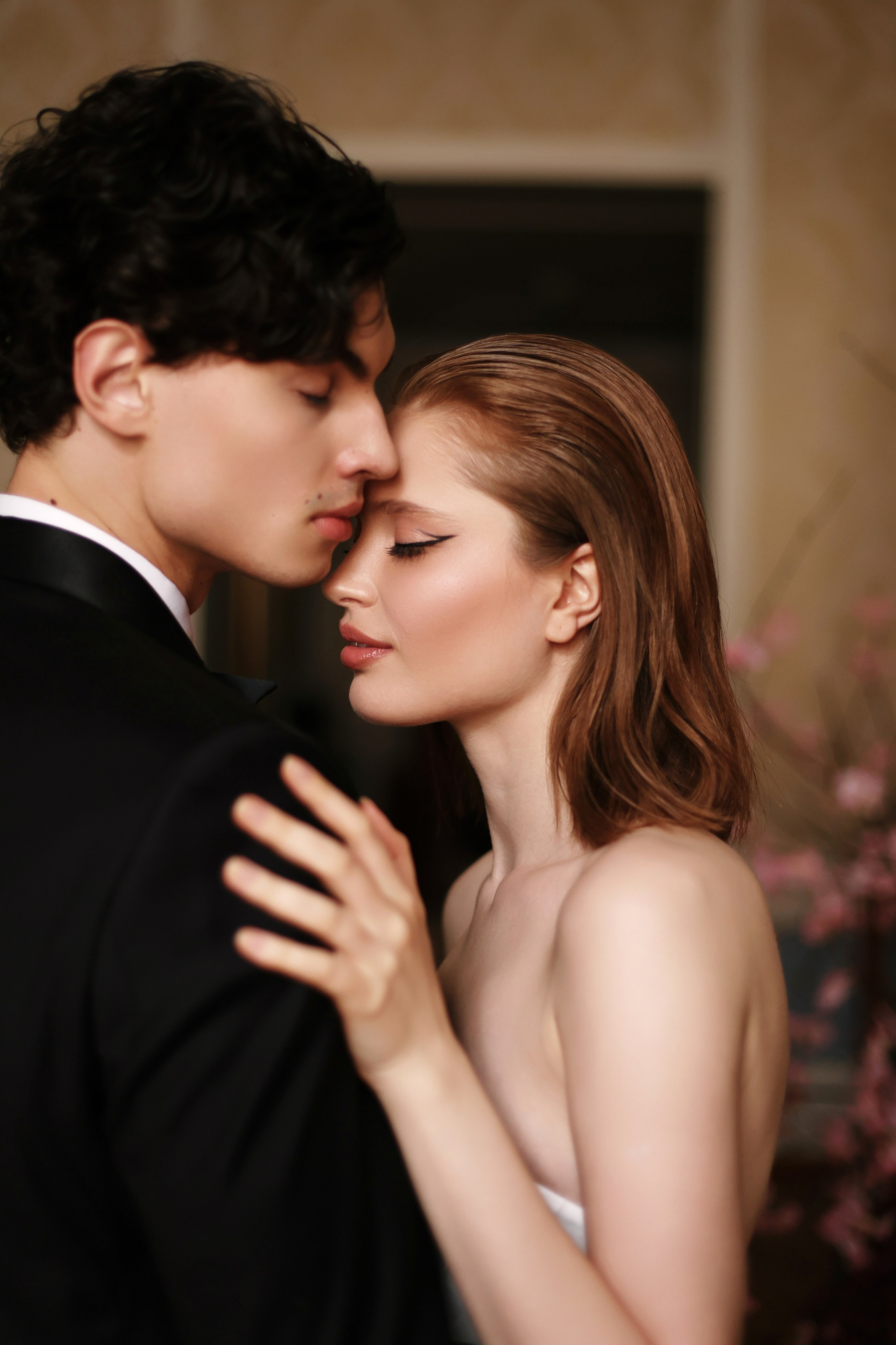 Любовь в старинном особняке Санкт-Петербурга. Свадебный и love story фотограф в Санкт-Петербурге (Спб) Natali Iva