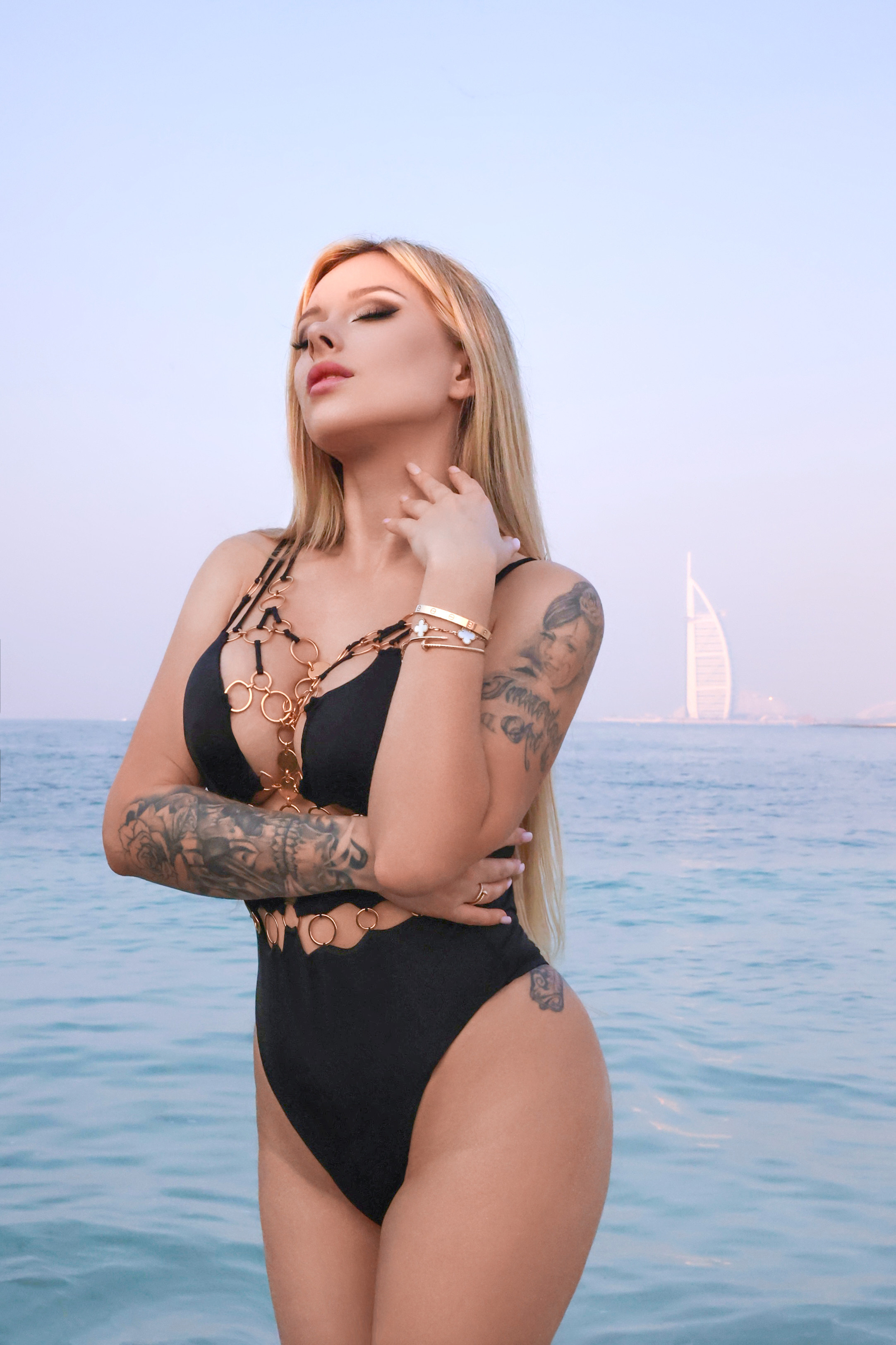 Beautiful Ladies — Beach. Maria Veber Portrait and Boudoir Photographer