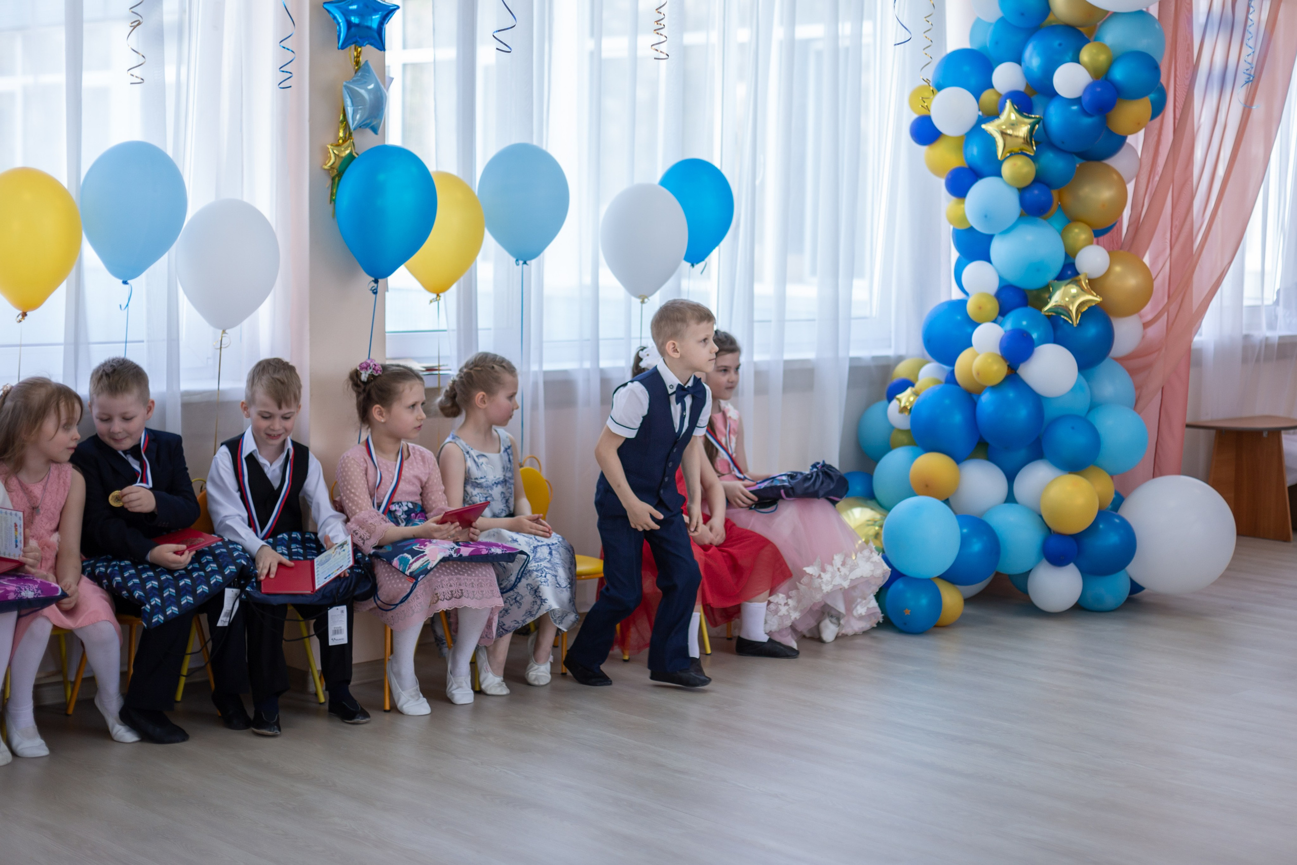 Выпускной ДС № 69_2024 год. Семейный фотограф в Санкт-Петербурге