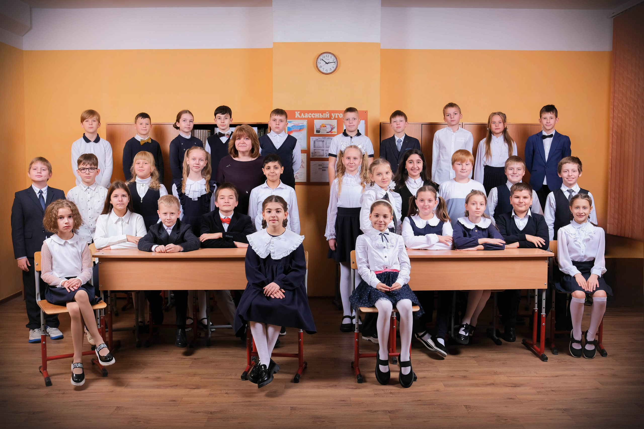 Групповые и общие фотографии. Оживающие выпускные альбомы в Москве и Московской области