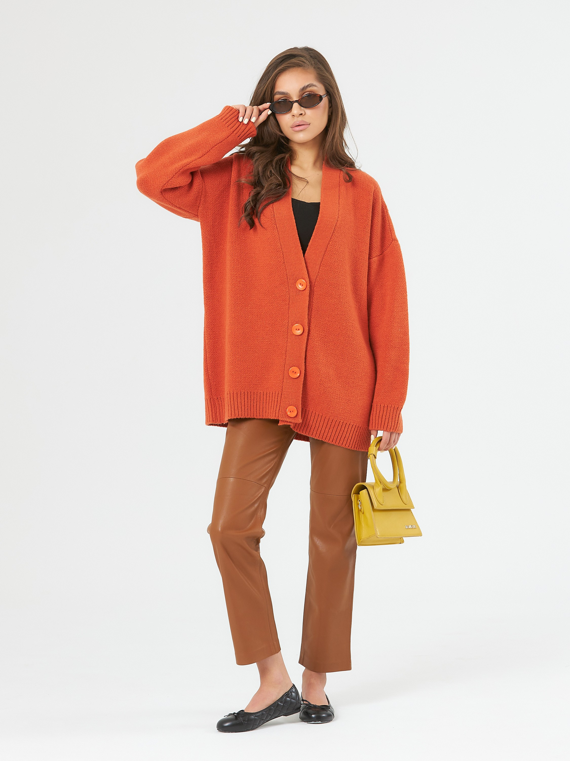 Фотограф для маркетплейсов в Пятигорске. Алексей Темнов — фотограф в Пятигорске