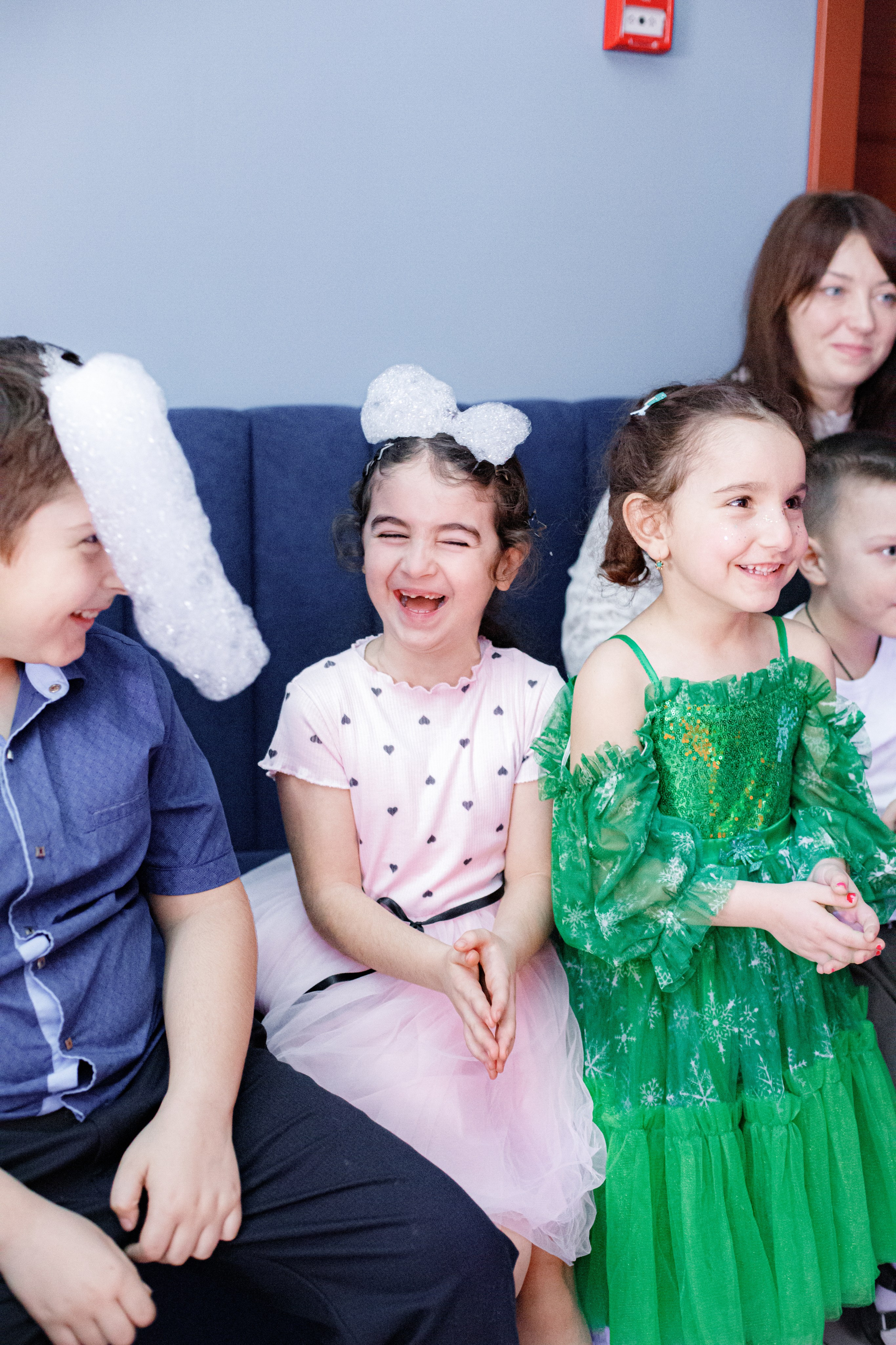 ASIA'S BIRTHDAY PARTY. Photokarish