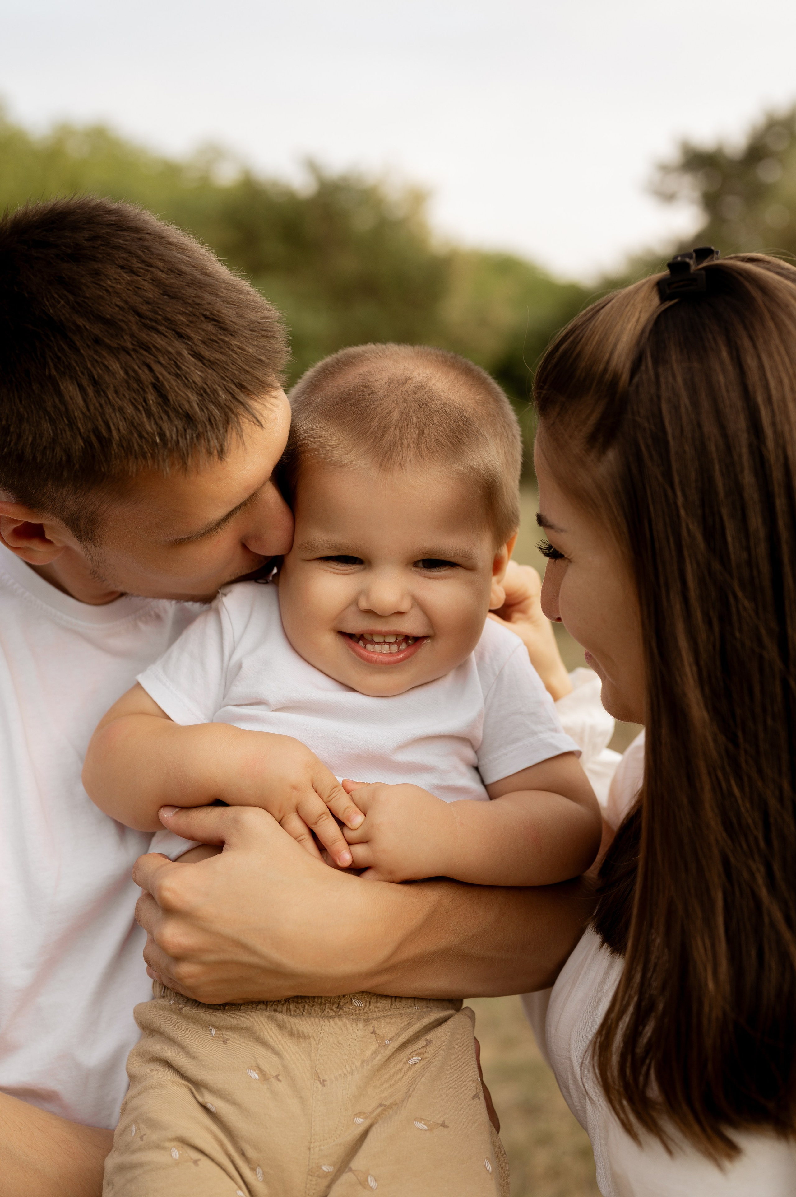 Летняя семейная фотосессия в парке. Свадебный и семейный фотограф в Краснодаре Алина Мельник