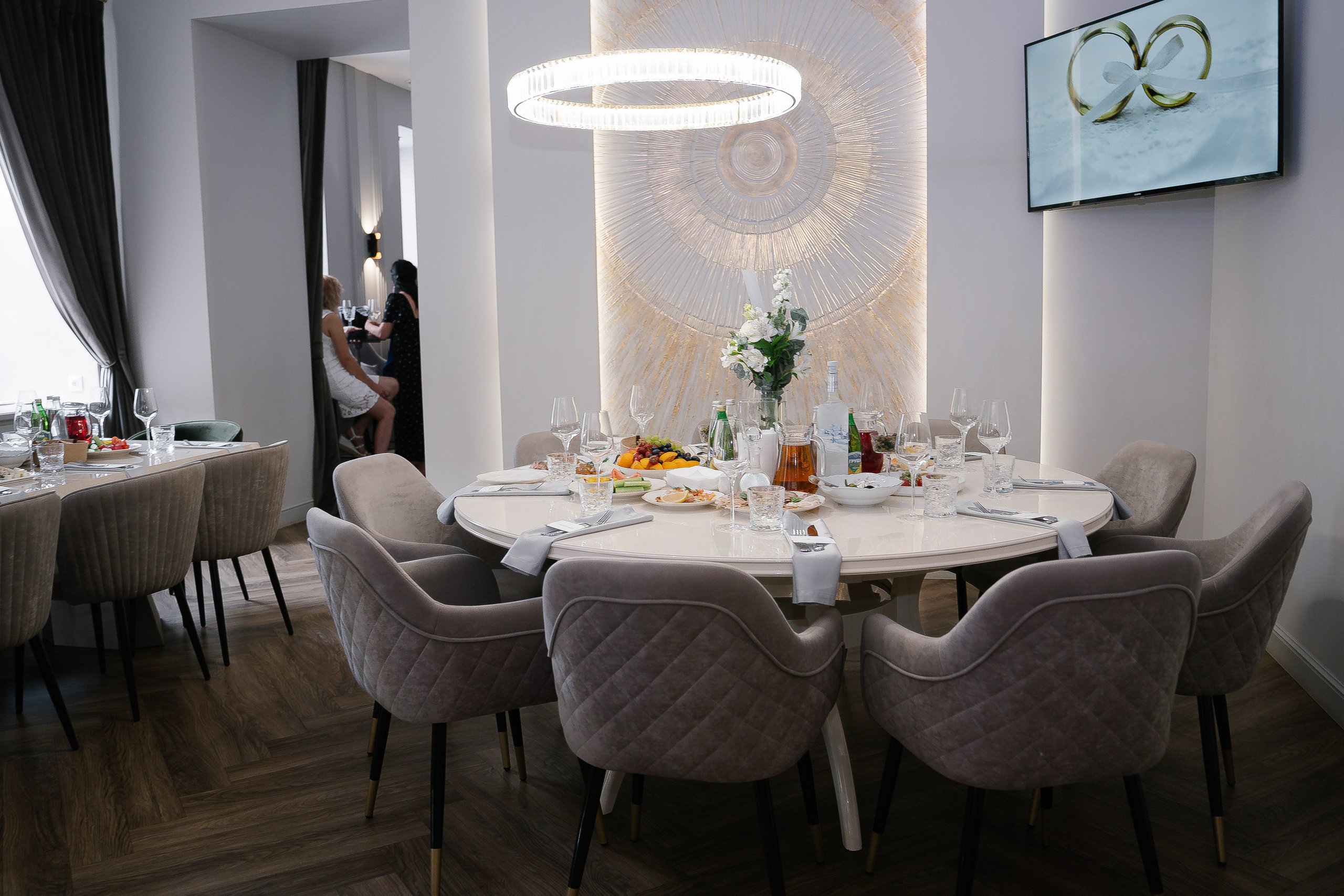 Свадебный банкет. Свадебные фотограф и видеограф в Саратове